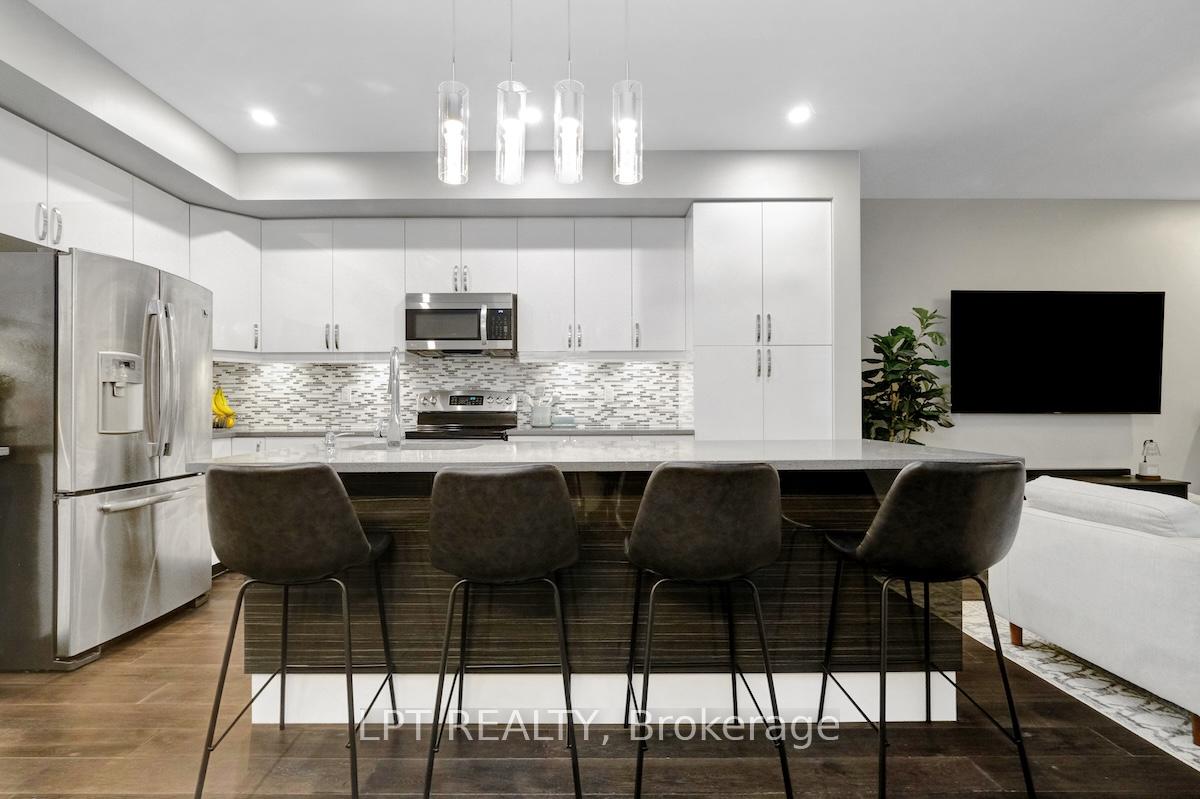 Photo 8 of 319 Glynn Avenue, Ottawa, Overbrook/Castle Heights — HOMEH