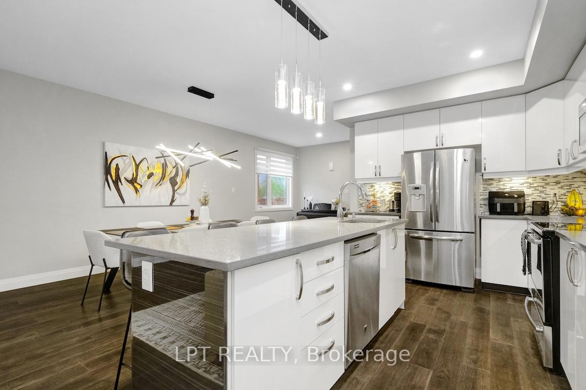 Photo 11 of 319 Glynn Avenue, Ottawa, Overbrook/Castle Heights — HOMEH