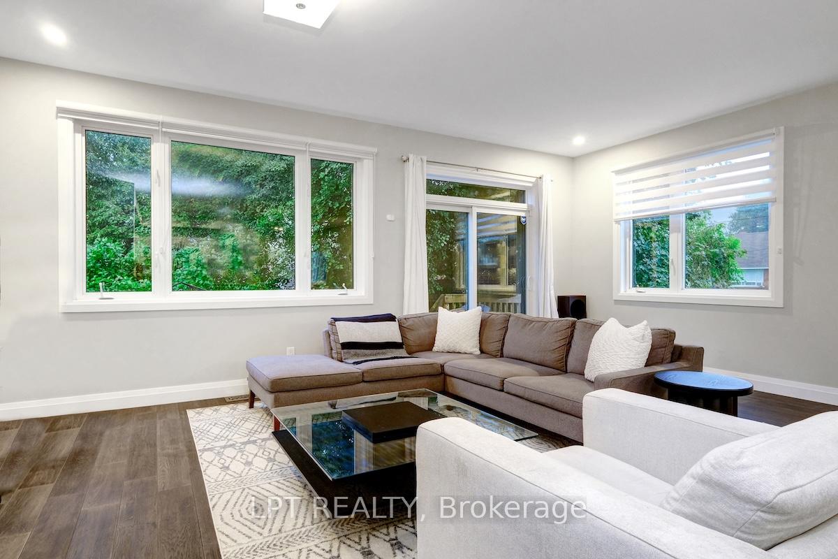Photo 15 of 319 Glynn Avenue, Ottawa, Overbrook/Castle Heights — HOMEH