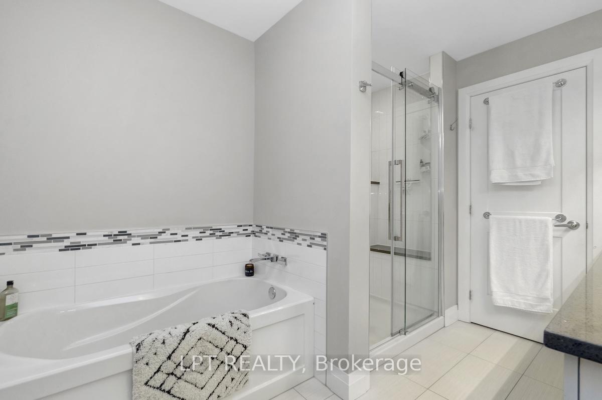 Photo 24 of 319 Glynn Avenue, Ottawa, Overbrook/Castle Heights — HOMEH