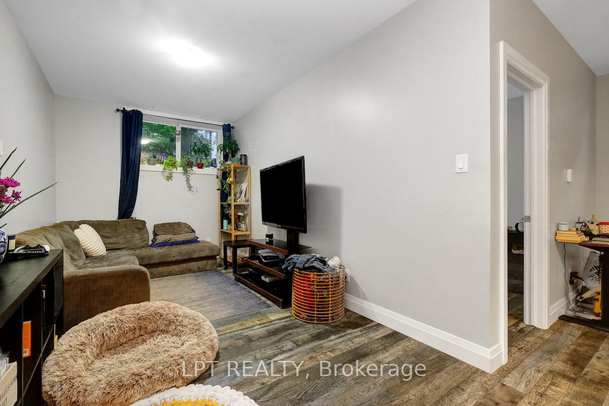 Photo 39 of 319 Glynn Avenue, Ottawa, Overbrook/Castle Heights — HOMEH