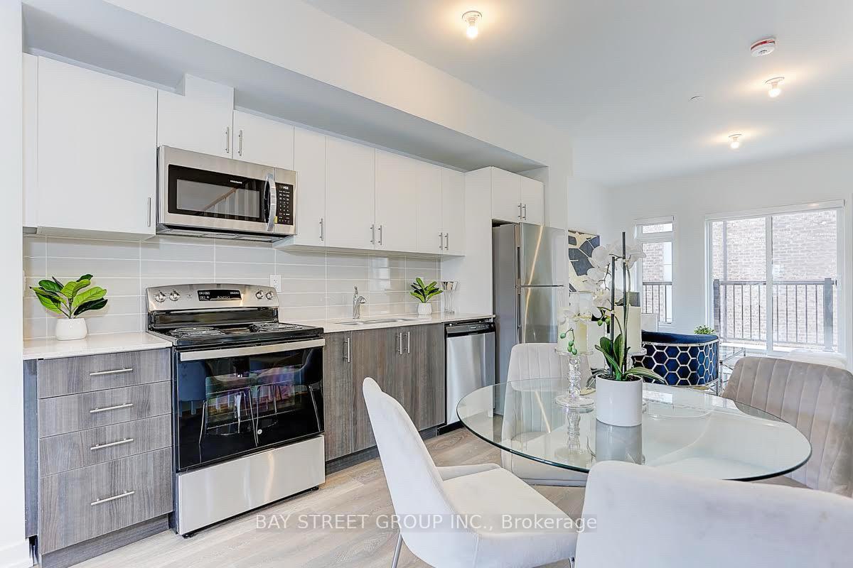 Photo 5 of 76A Tisdale Avenue, North York, Victoria Village — HOMEH