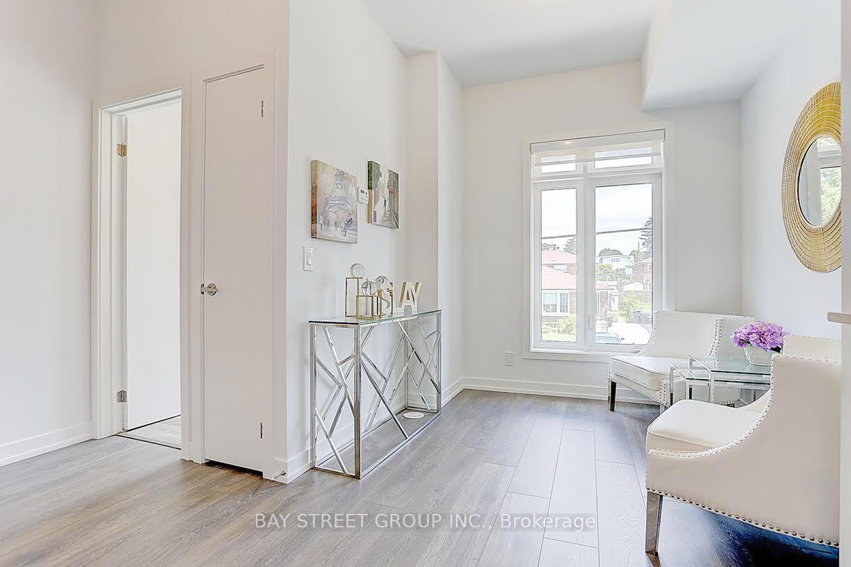 Photo 7 of 76A Tisdale Avenue, North York, Victoria Village — HOMEH