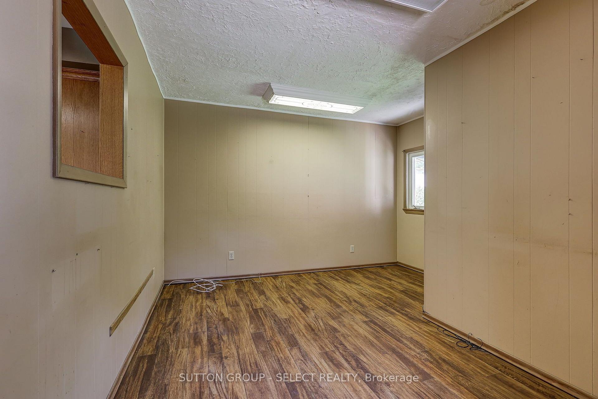 Photo 16 of 107 Roehampton Avenue, London, East D — HOMEH