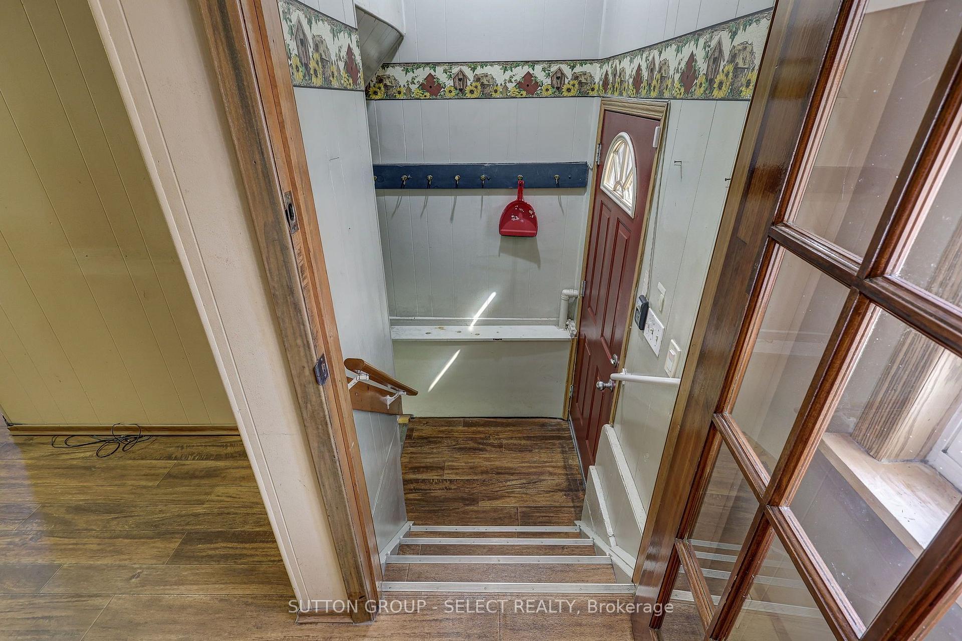 Photo 24 of 107 Roehampton Avenue, London, East D — HOMEH