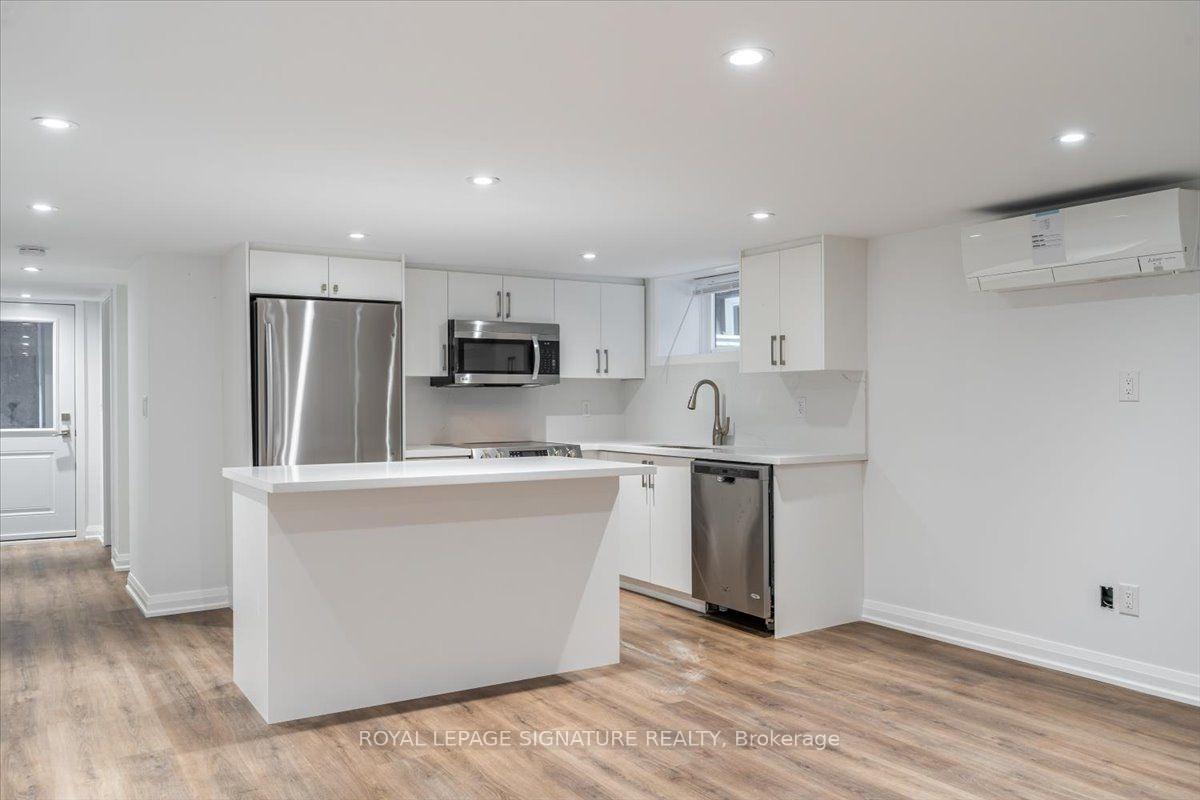 Photo 2 of Unit Lower Level, 184 Millwood Road, Toronto, Mount Pleasant West — HOMEH
