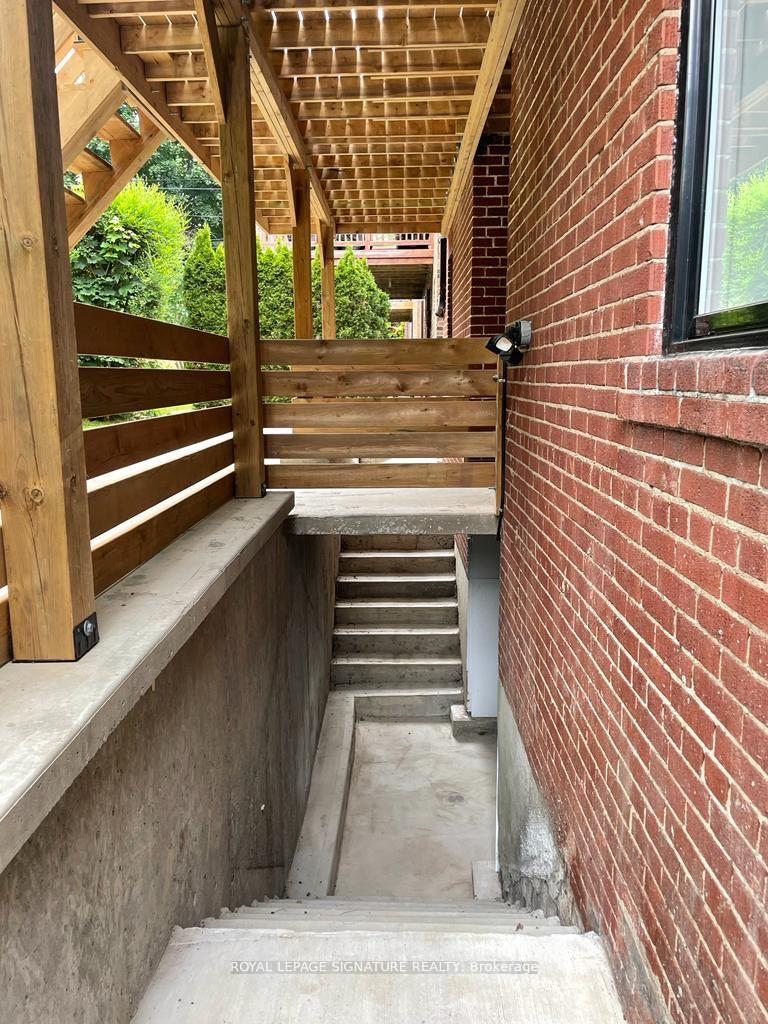 Photo 18 of Unit Lower Level, 184 Millwood Road, Toronto, Mount Pleasant West — HOMEH