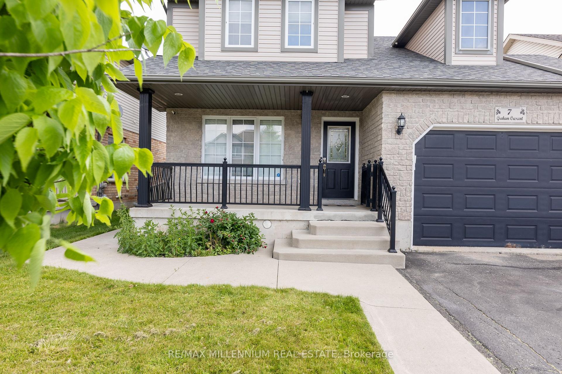 Photo 3 of 7 Graham Crescent, Orangeville — HOMEH