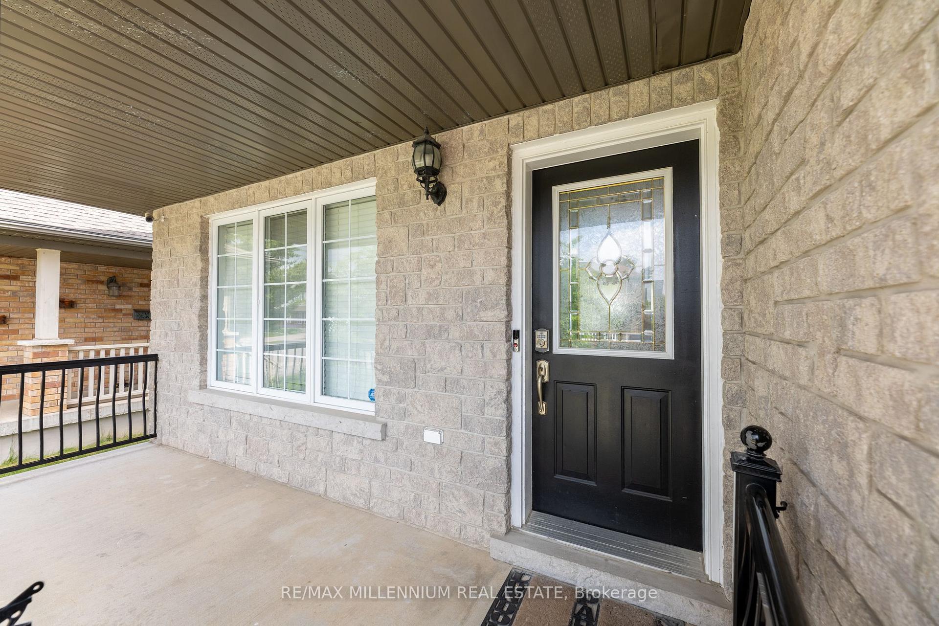Photo 5 of 7 Graham Crescent, Orangeville — HOMEH