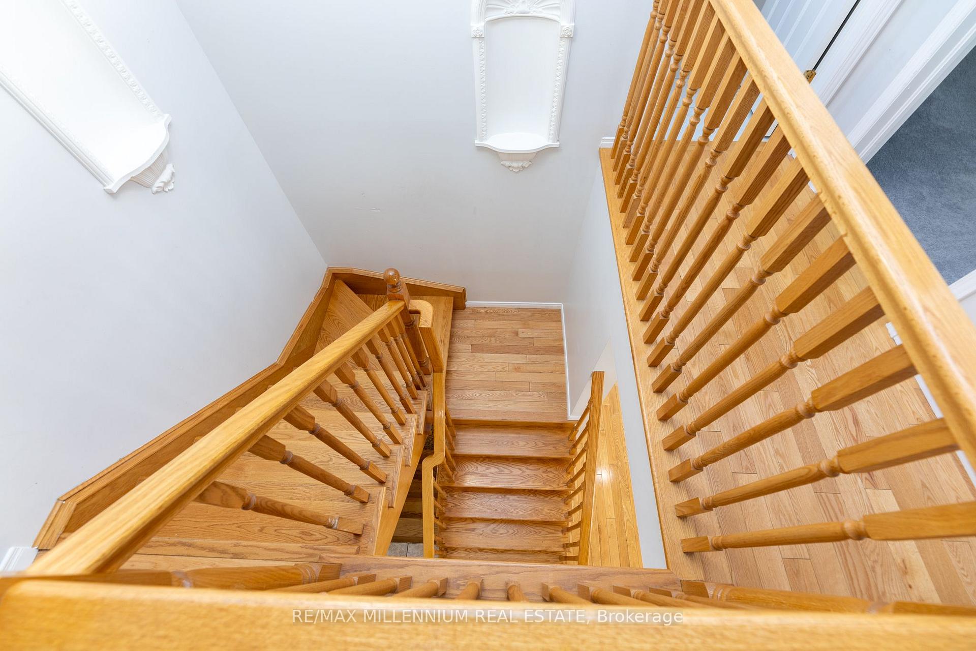 Photo 10 of 7 Graham Crescent, Orangeville — HOMEH