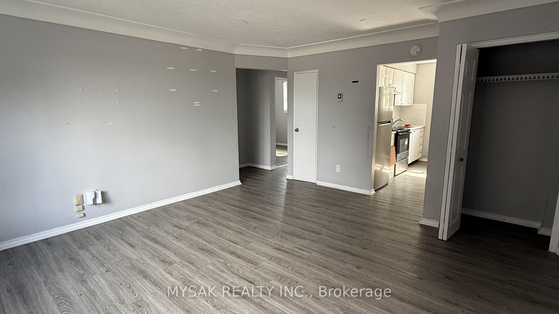 Photo 5 of 106 Lorne Avenue, Chatham-Kent, Chatham — HOMEH