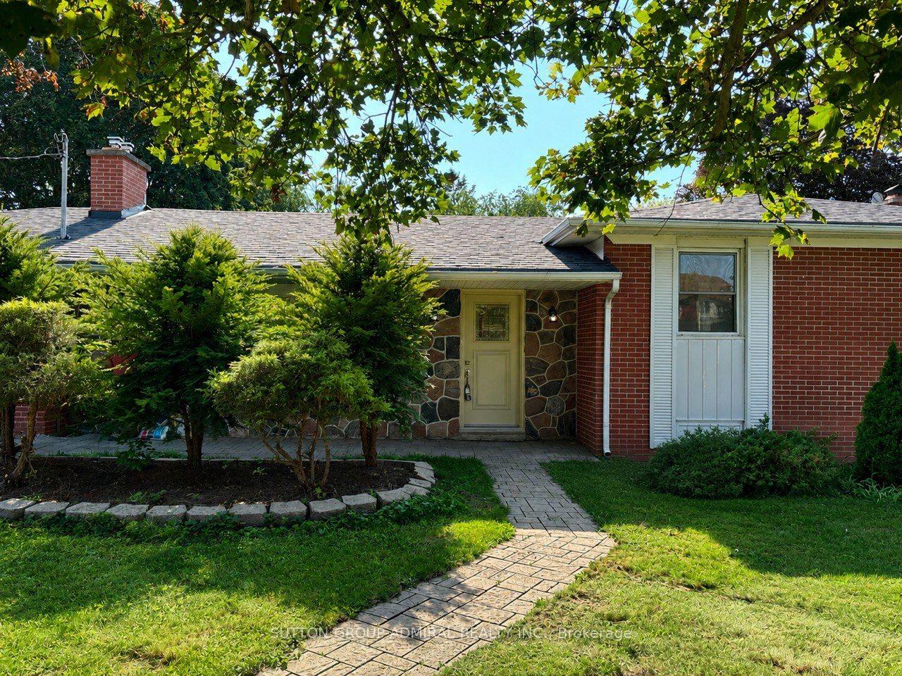 Photo of Unit Main Floor, 86 Hamilton Drive