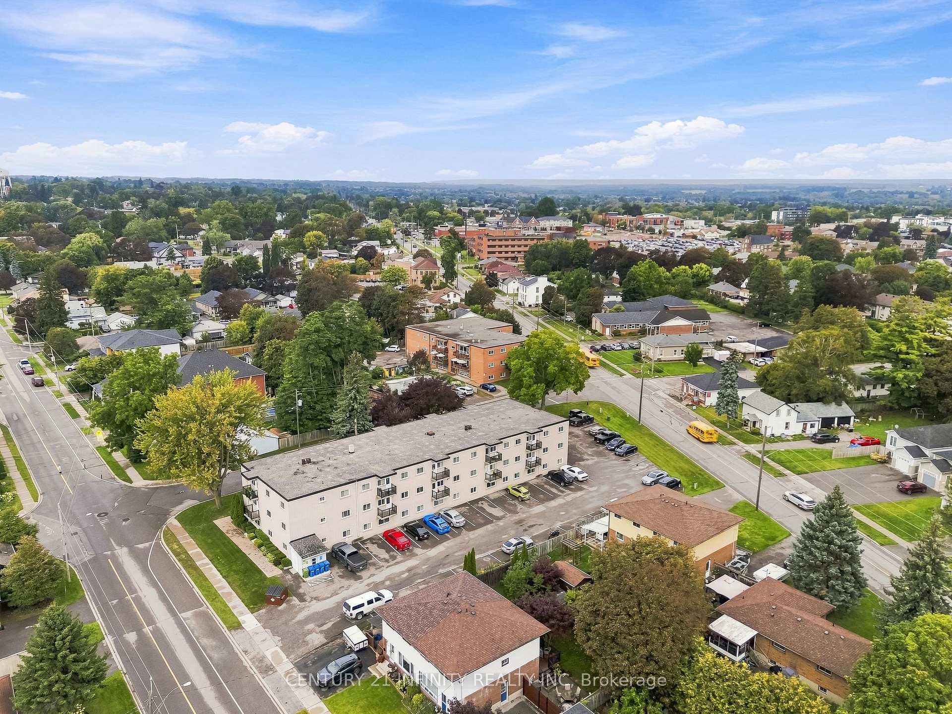 Photo 31 of 15 Nelson Street, Clarington, Bowmanville — HOMEH
