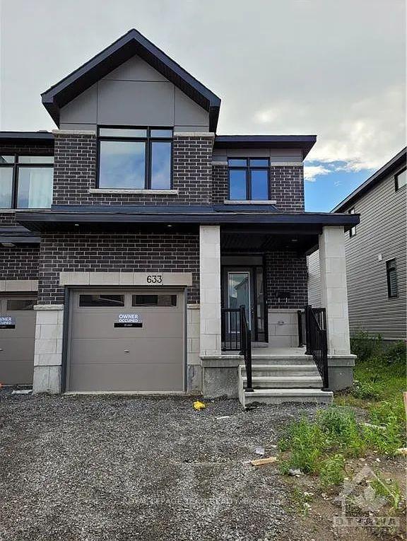 Front of 633 Rathburn Lane