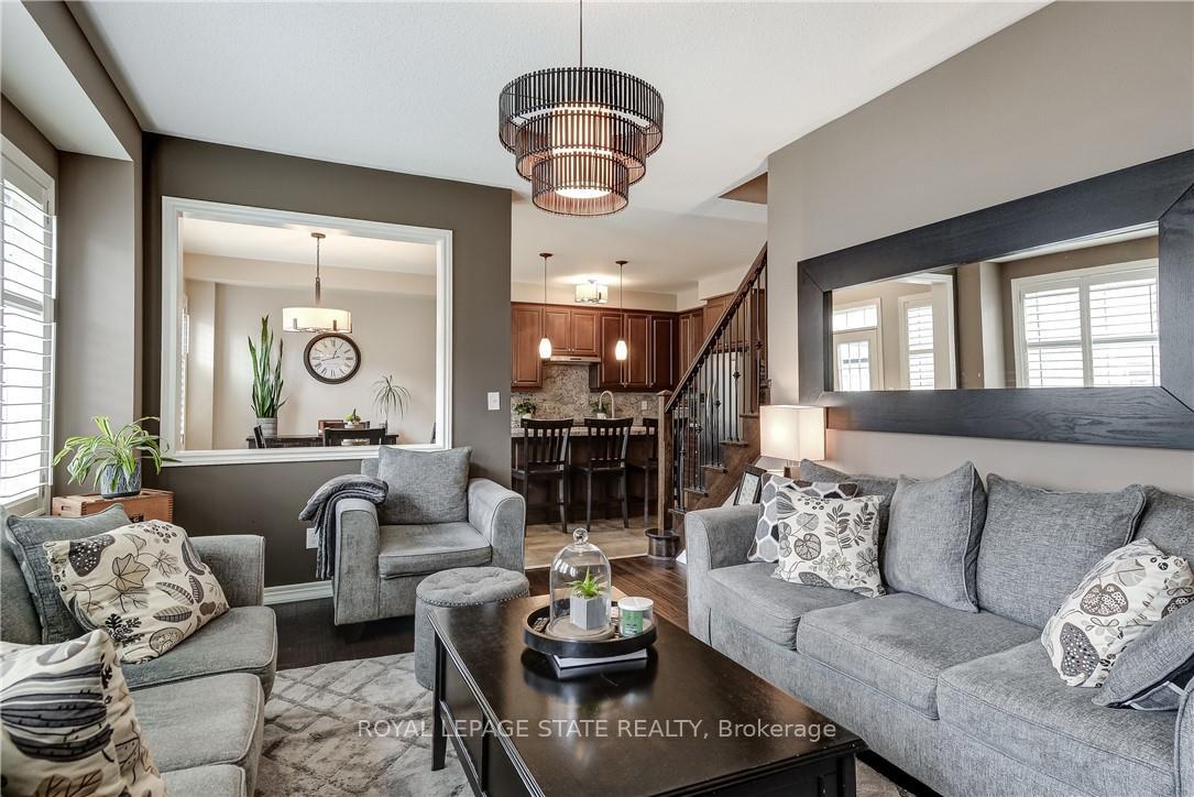 Photo 13 of 23 McKnight Avenue, Hamilton, Waterdown — HOMEH