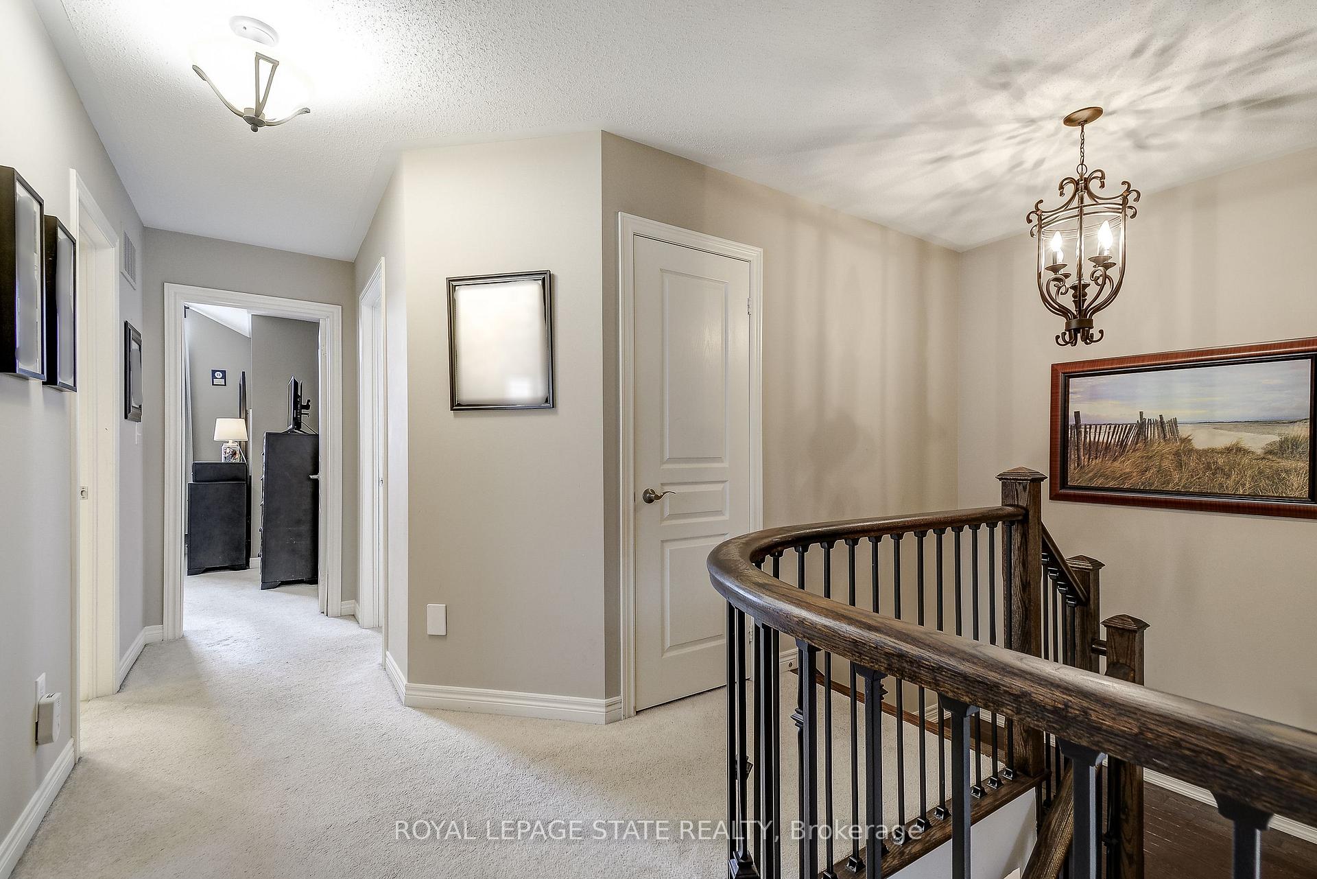 Photo 17 of 23 McKnight Avenue, Hamilton, Waterdown — HOMEH