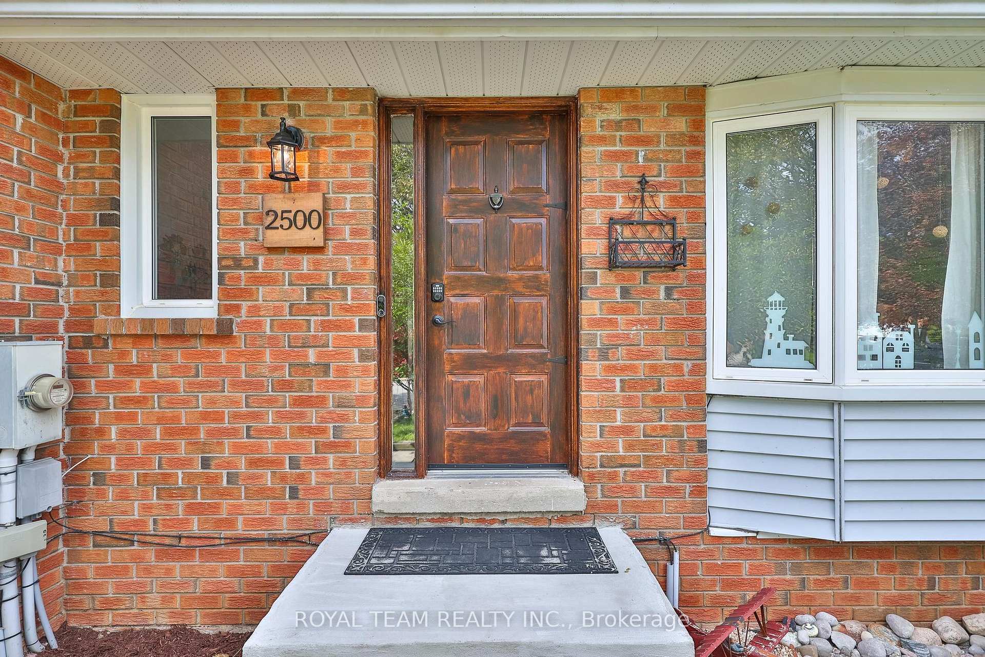 Photo 4 of 2500 Lloyd Street, Innisfil, Alcona — HOMEH