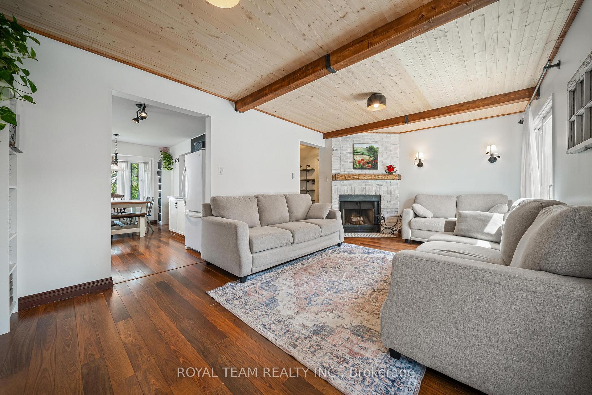 Photo 10 of 2500 Lloyd Street, Innisfil, Alcona — HOMEH