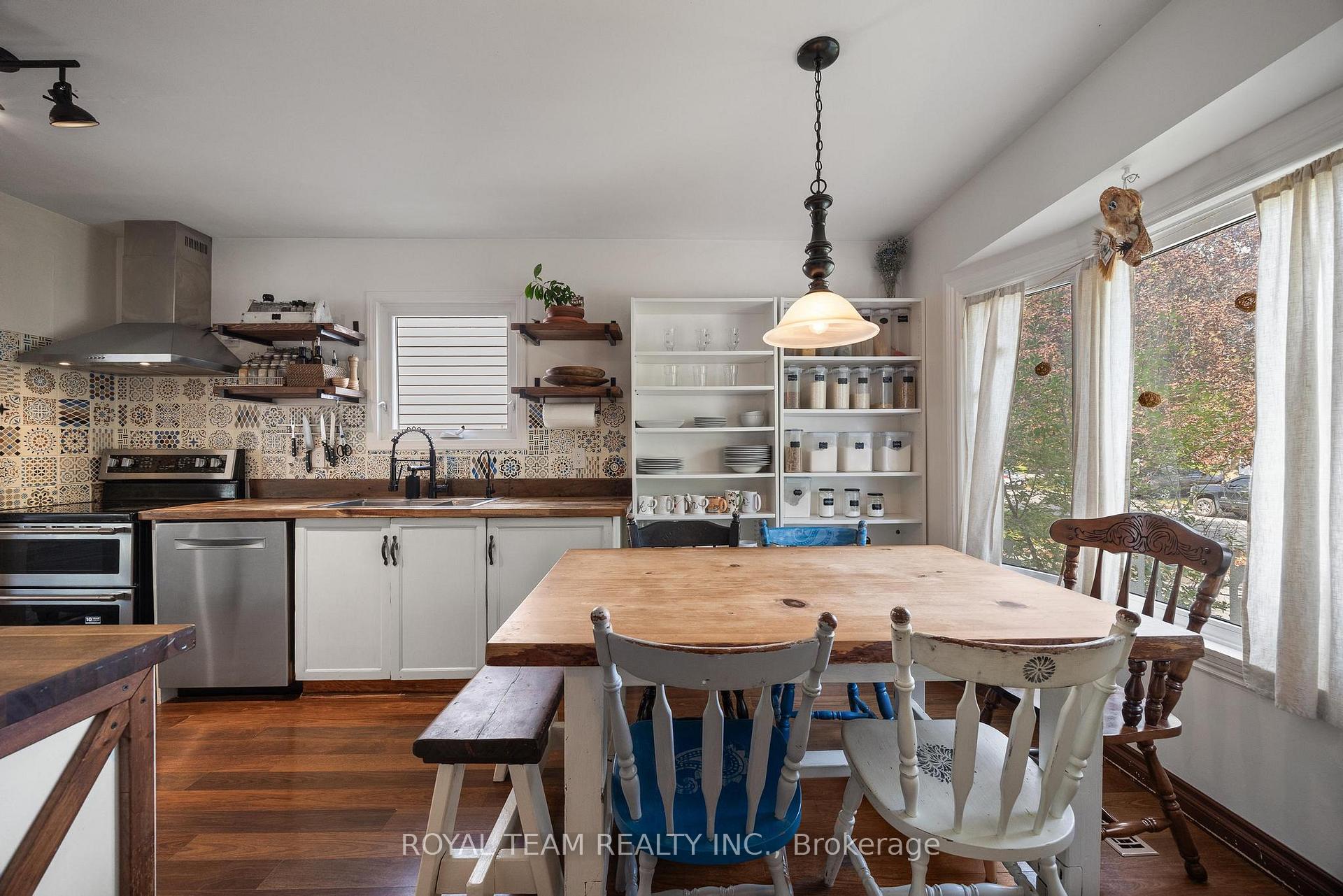 Photo 15 of 2500 Lloyd Street, Innisfil, Alcona — HOMEH