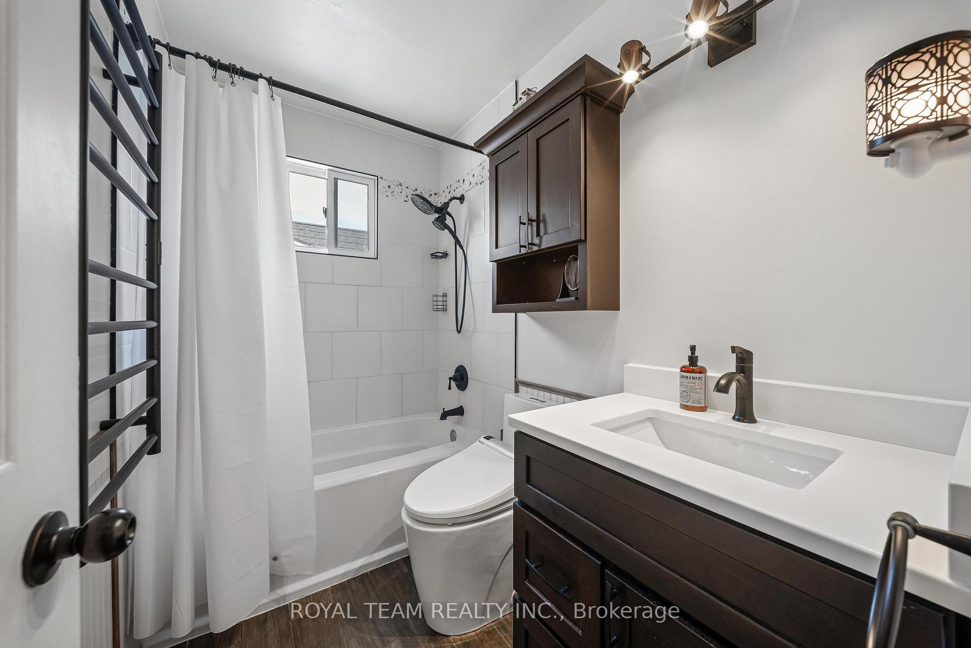 Photo 23 of 2500 Lloyd Street, Innisfil, Alcona — HOMEH