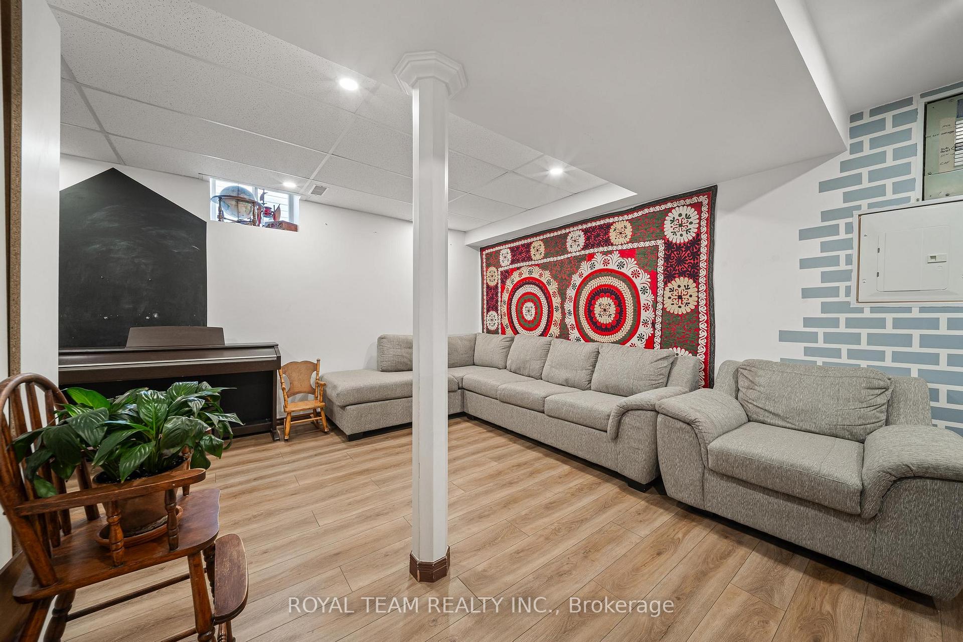 Photo 30 of 2500 Lloyd Street, Innisfil, Alcona — HOMEH