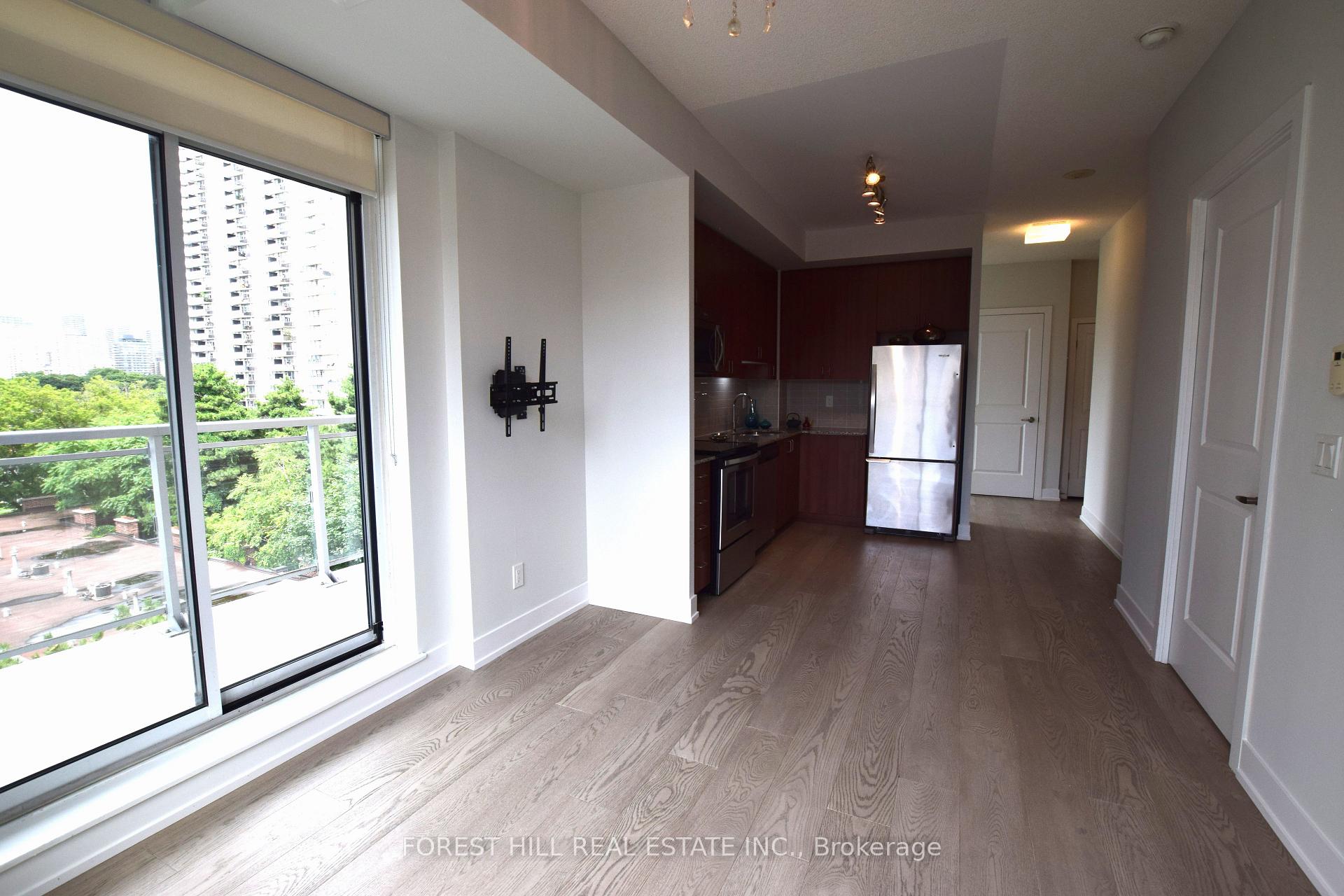 Photo 3 of Unit 613, 68 Merton Street, Toronto, Mount Pleasant West — HOMEH