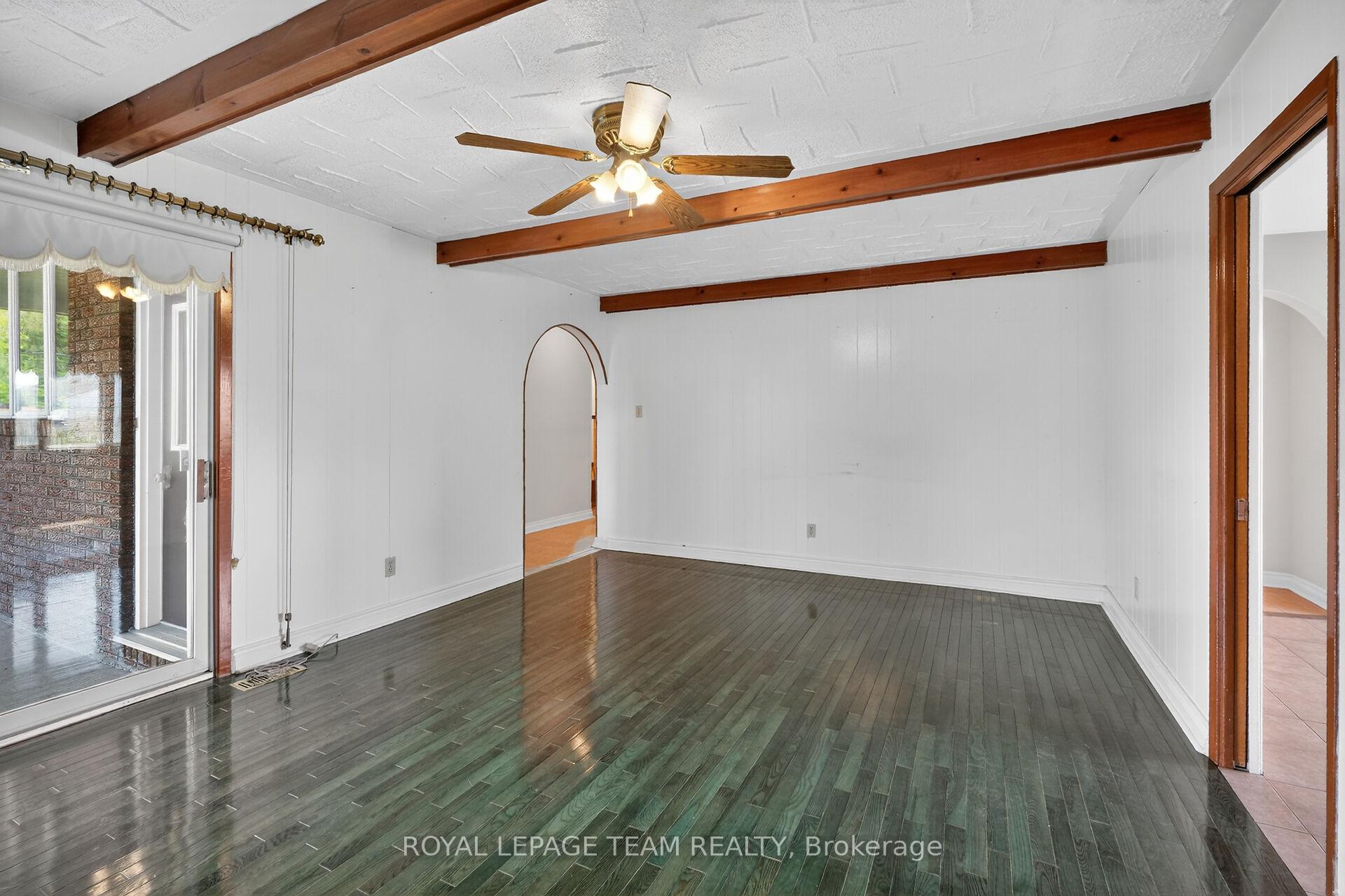 Photo 18 of 33 Norice Street, Ottawa, Meadowlands/Crestview — HOMEH