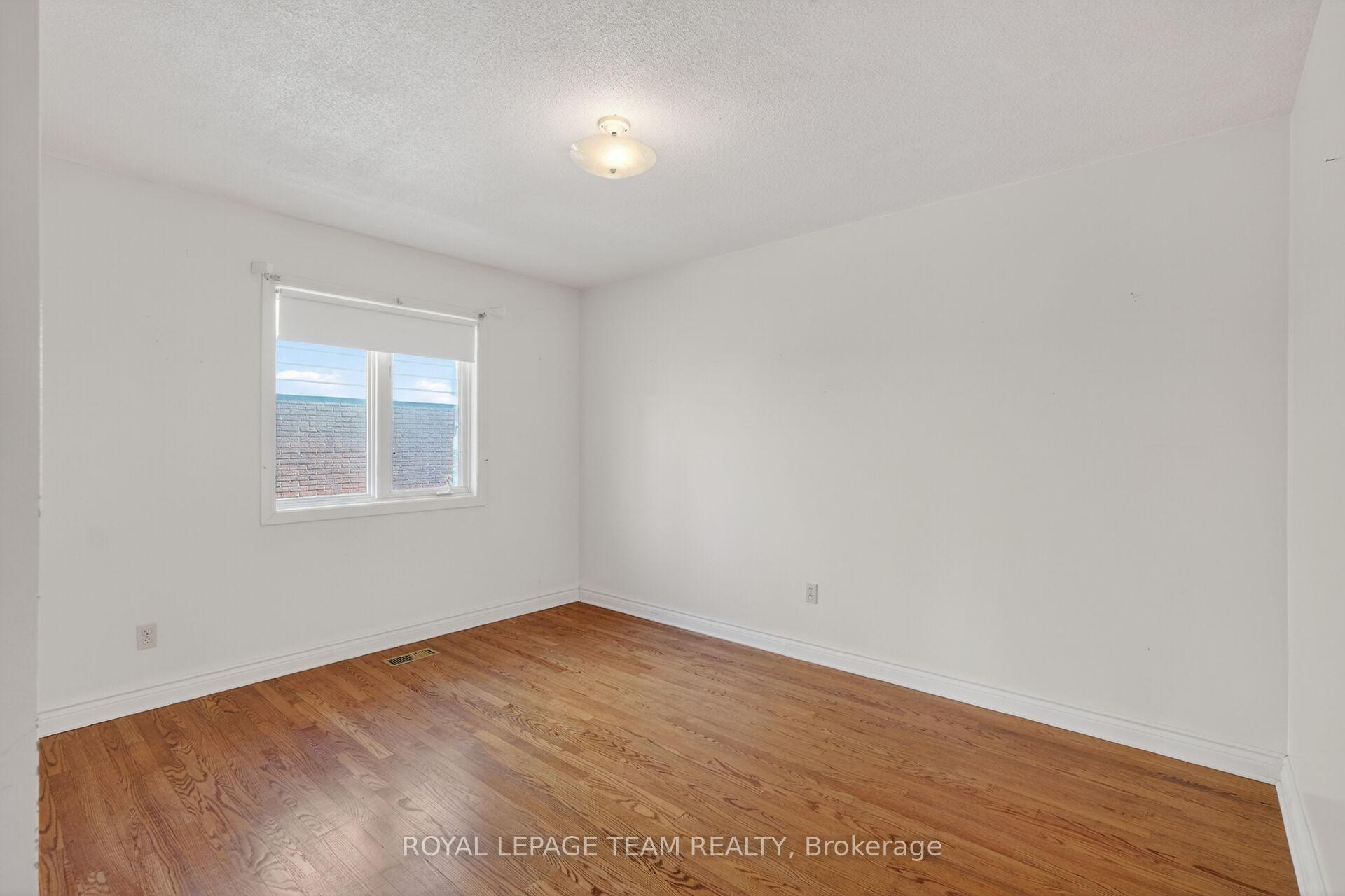 Photo 29 of 33 Norice Street, Ottawa, Meadowlands/Crestview — HOMEH