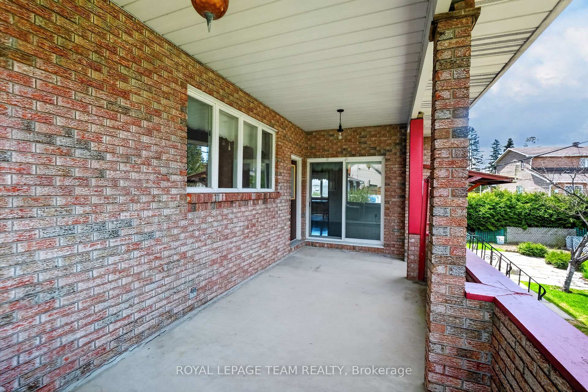 Photo 35 of 33 Norice Street, Ottawa, Meadowlands/Crestview — HOMEH