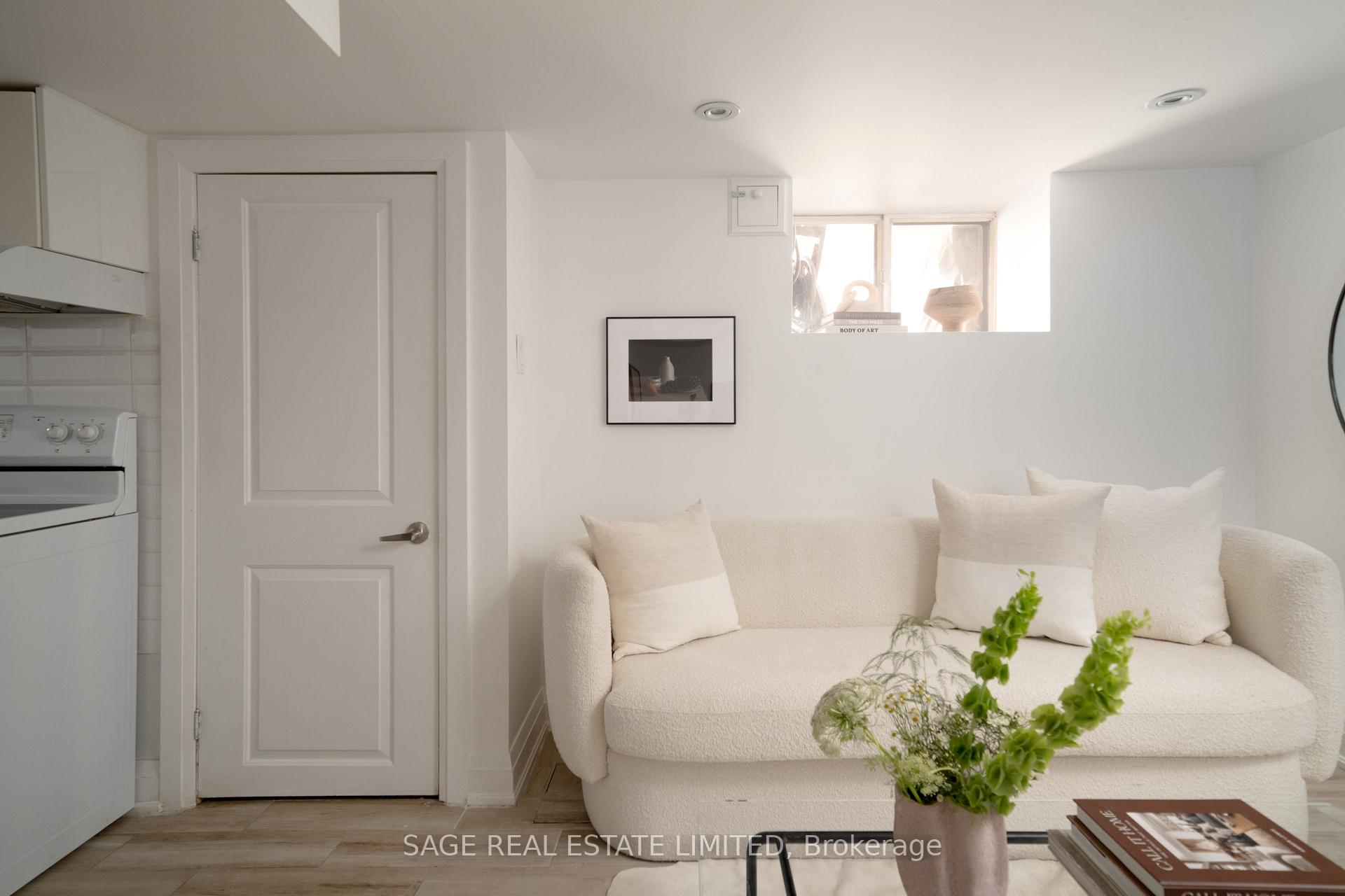 Photo 30 of 45 Auburn Avenue, Toronto, Corso Italia-Davenport — HOMEH