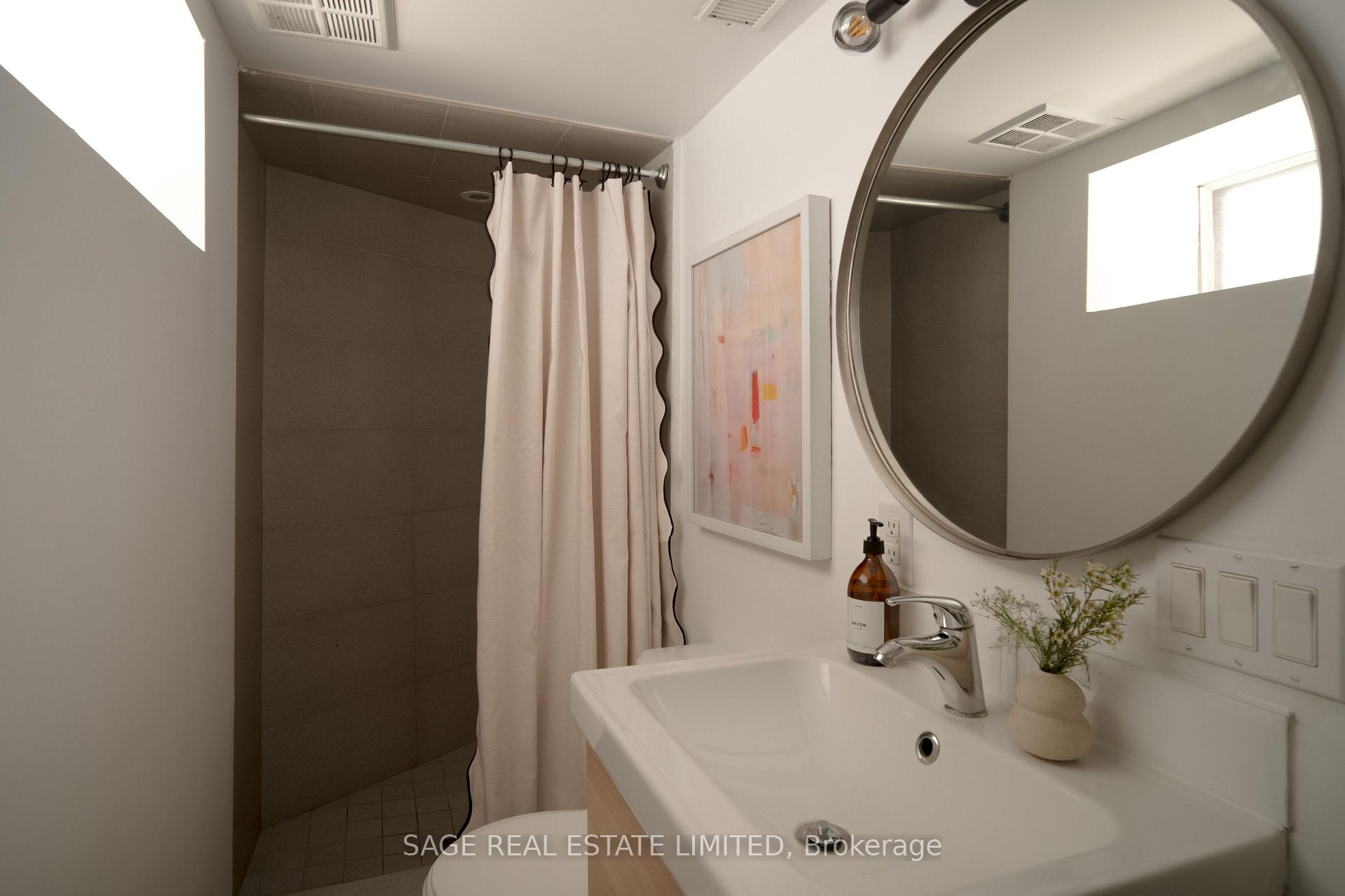 Photo 36 of 45 Auburn Avenue, Toronto, Corso Italia-Davenport — HOMEH