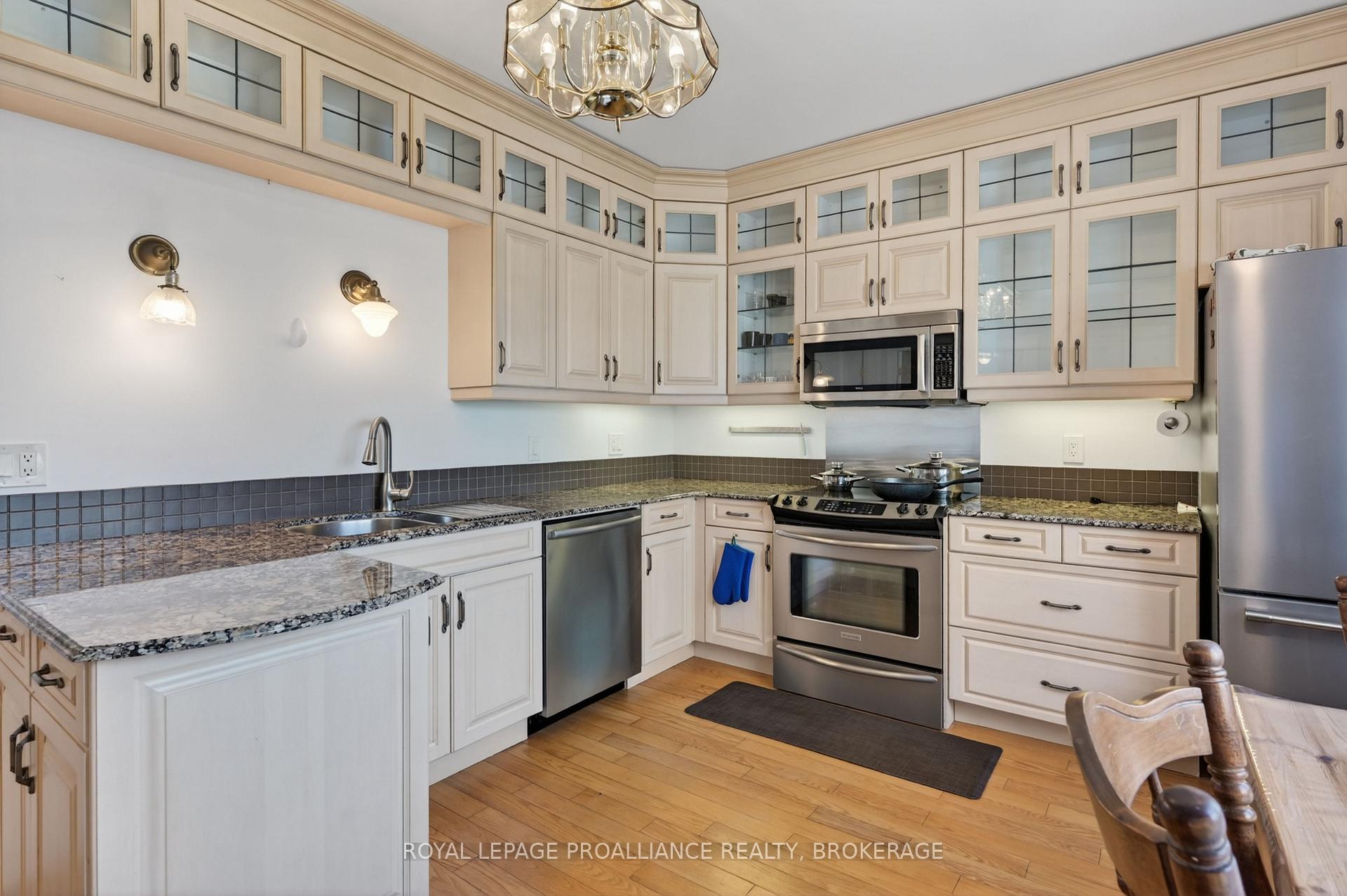 Photo 12 of Unit 402, 20 Gore Street, Kingston, Central City East — HOMEH