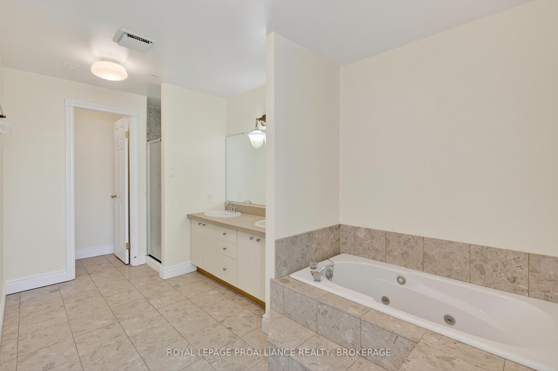 Photo 29 of Unit 402, 20 Gore Street, Kingston, Central City East — HOMEH