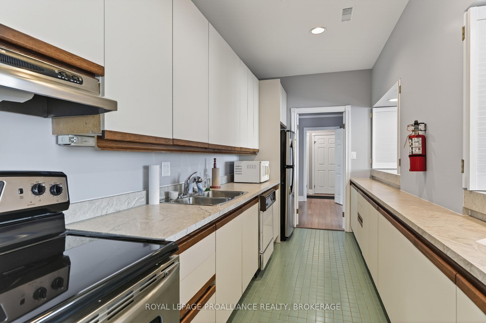 Photo 32 of Unit 402, 20 Gore Street, Kingston, Central City East — HOMEH
