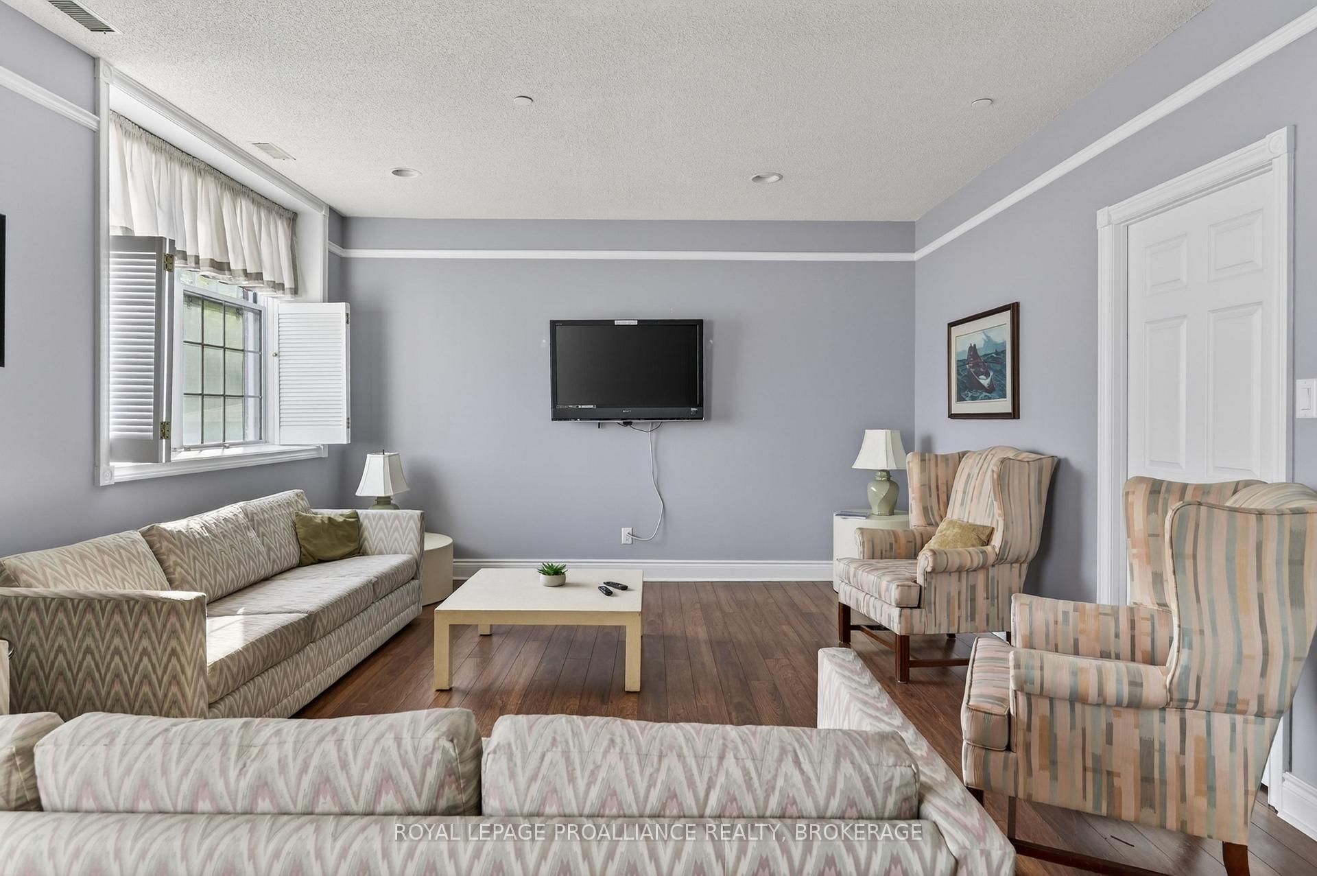 Photo 34 of Unit 402, 20 Gore Street, Kingston, Central City East — HOMEH