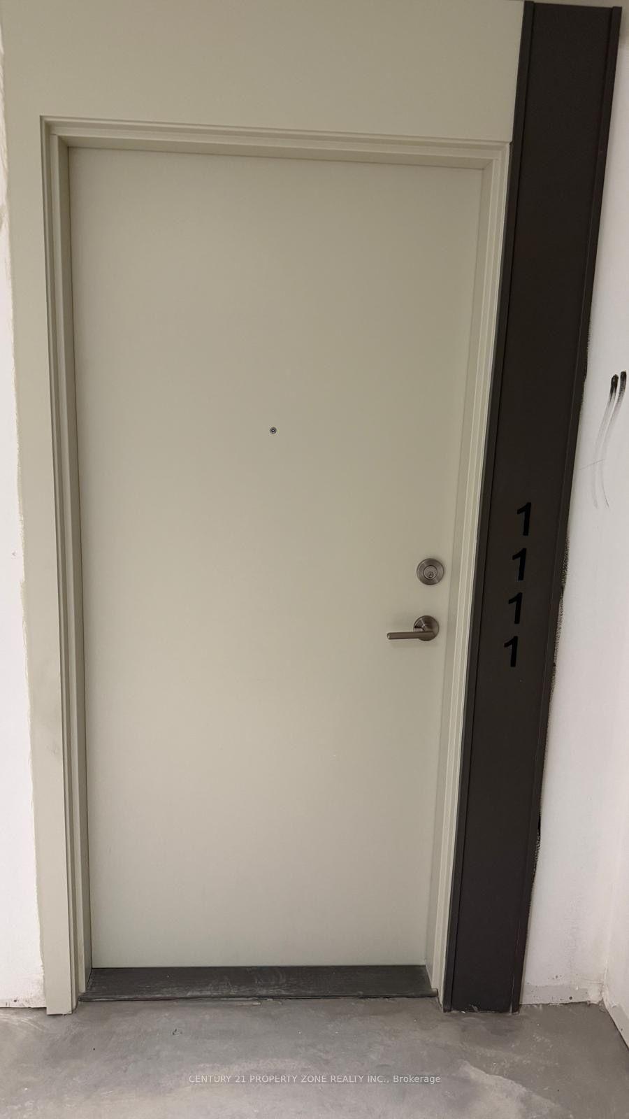 Photo 2 of Unit 1111, 6 Flavelle Trail, Vaughan, Steeles West Industrial — HOMEH