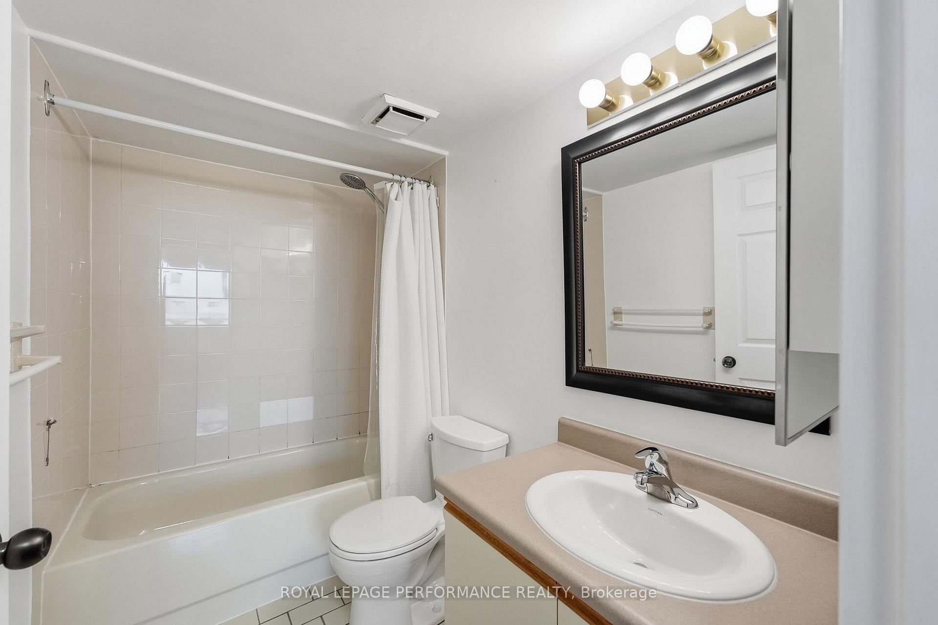 Photo 13 of Unit 1102, 1440 Heron Road, Ottawa, Heron Gate — HOMEH