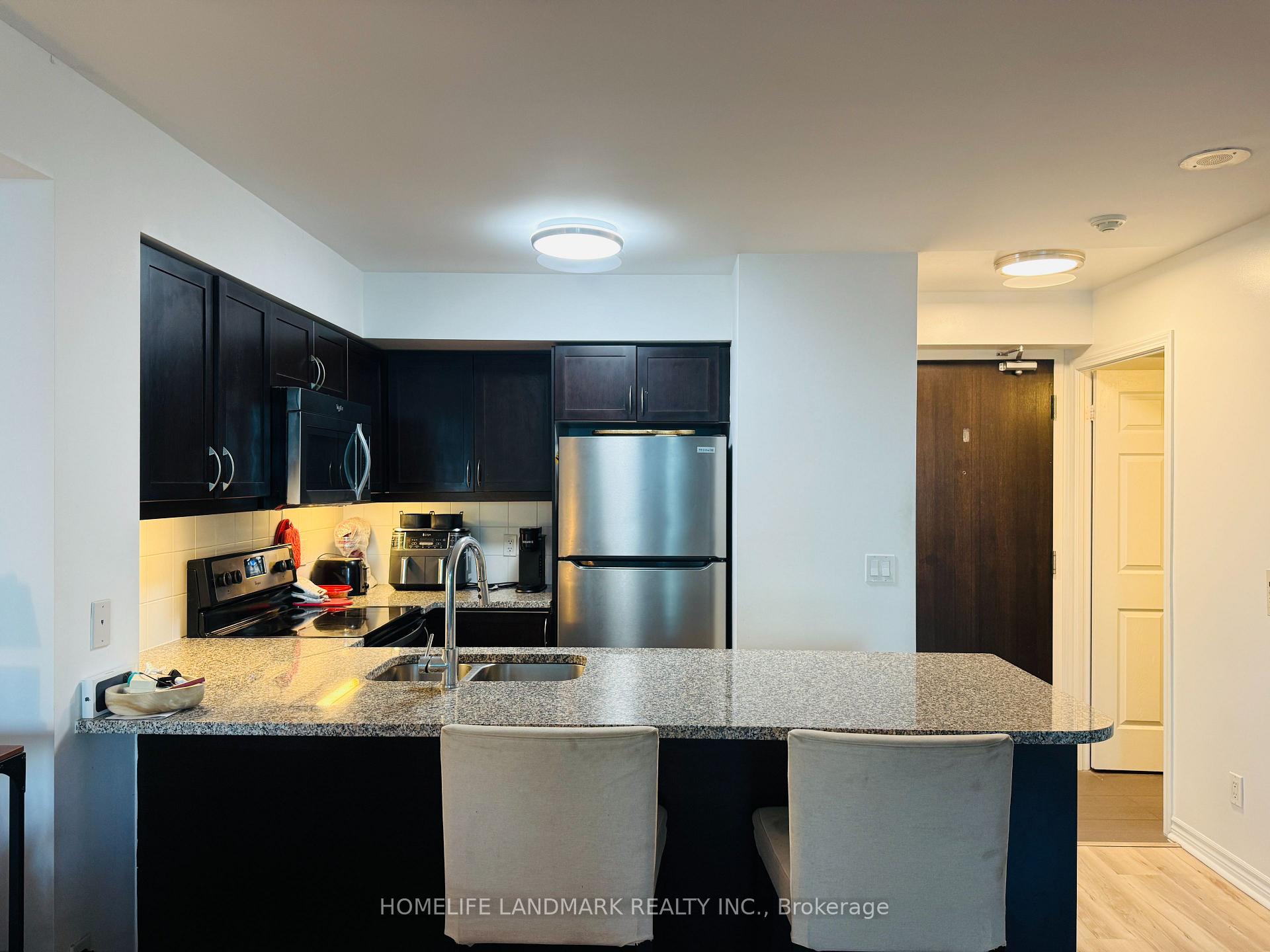Photo 9 of Unit 1603, 19 Grand Trunk Crescent, Toronto, Waterfront Communities — HOMEH