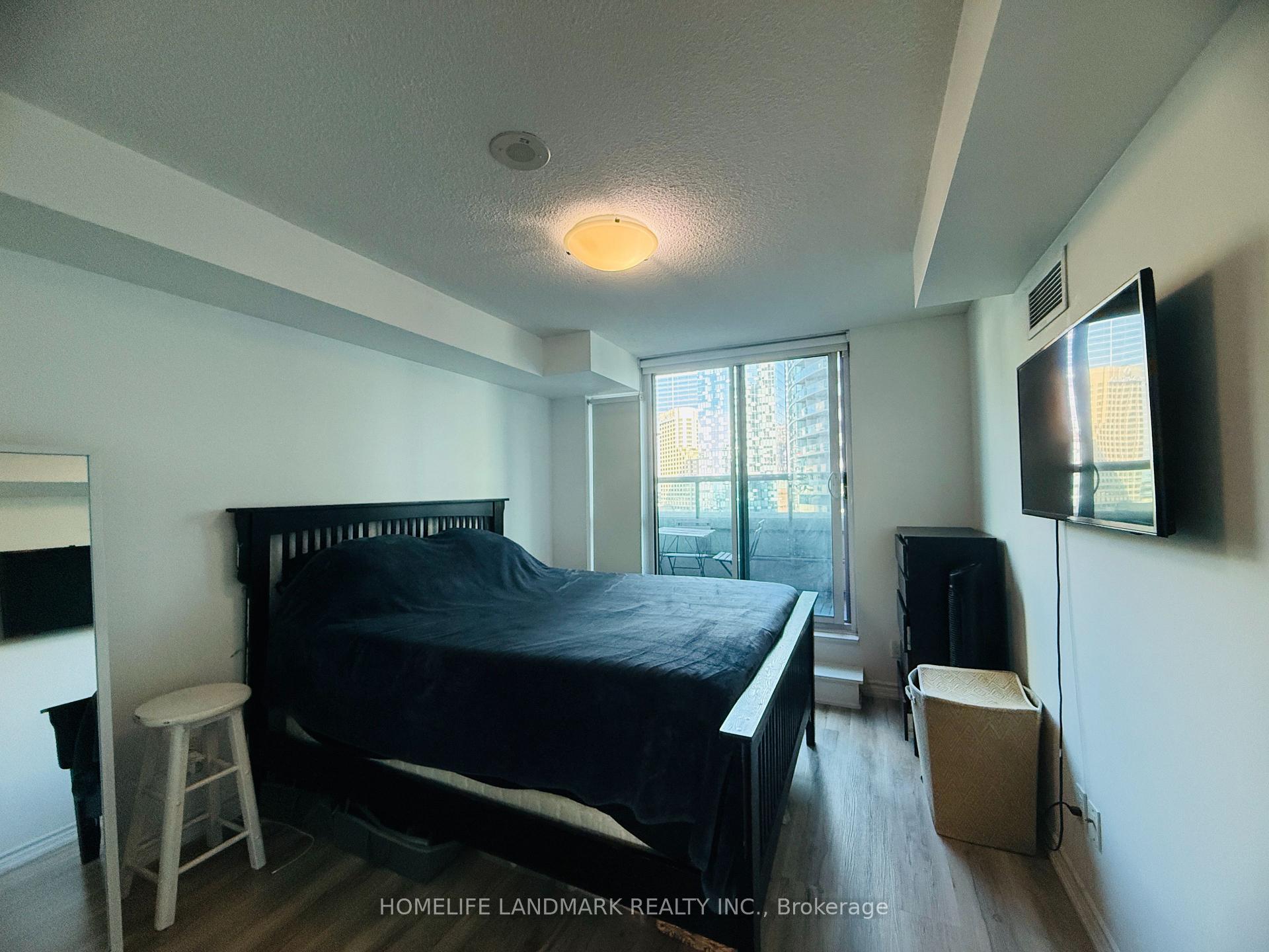 Photo 13 of Unit 1603, 19 Grand Trunk Crescent, Toronto, Waterfront Communities — HOMEH