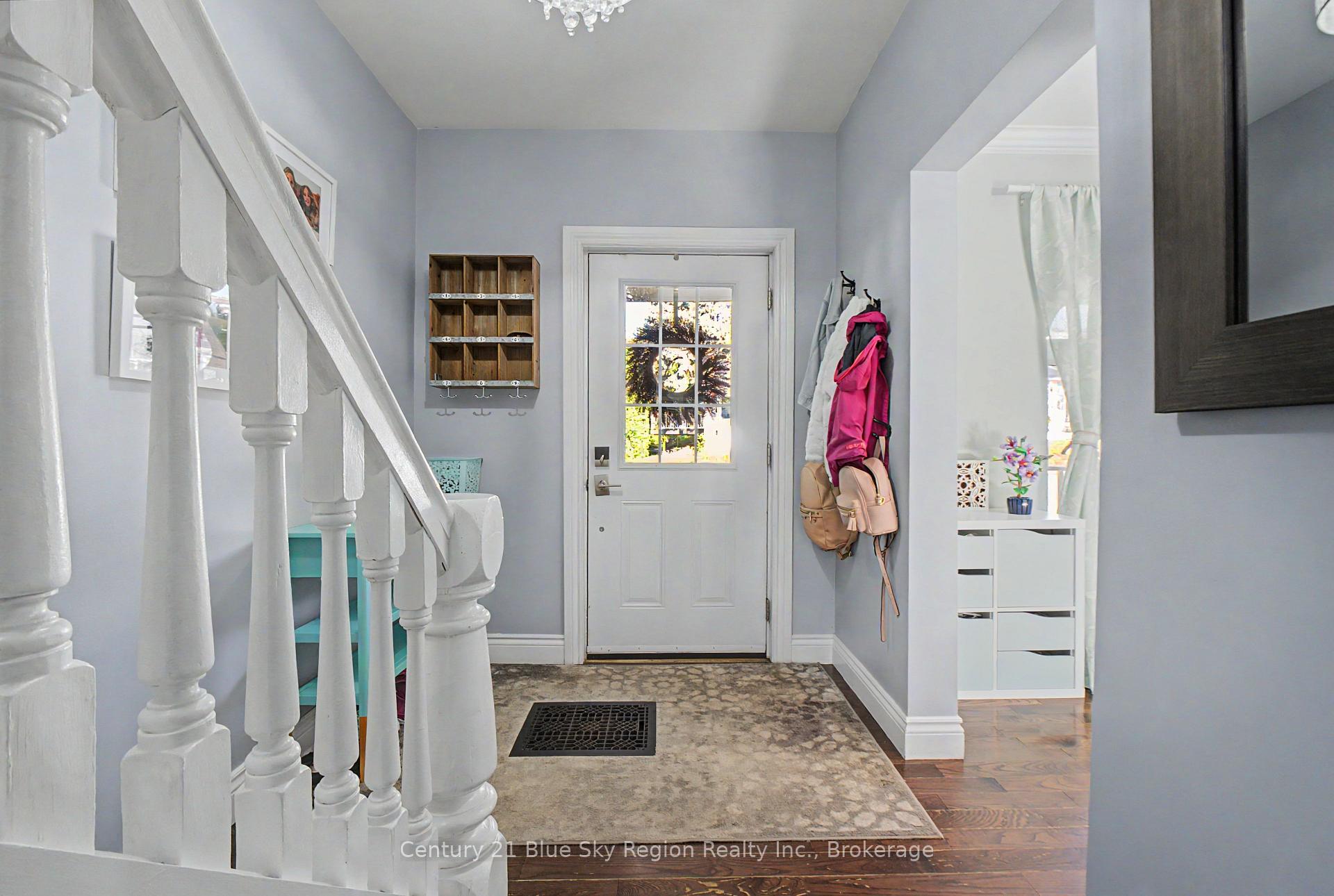 Photo 4 of 633 Bell Street, North Bay, West End — HOMEH