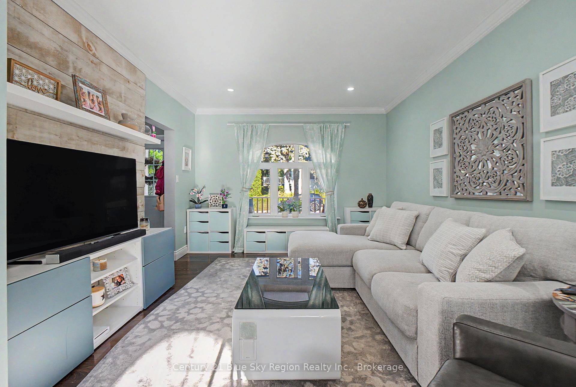 Photo 5 of 633 Bell Street, North Bay, West End — HOMEH