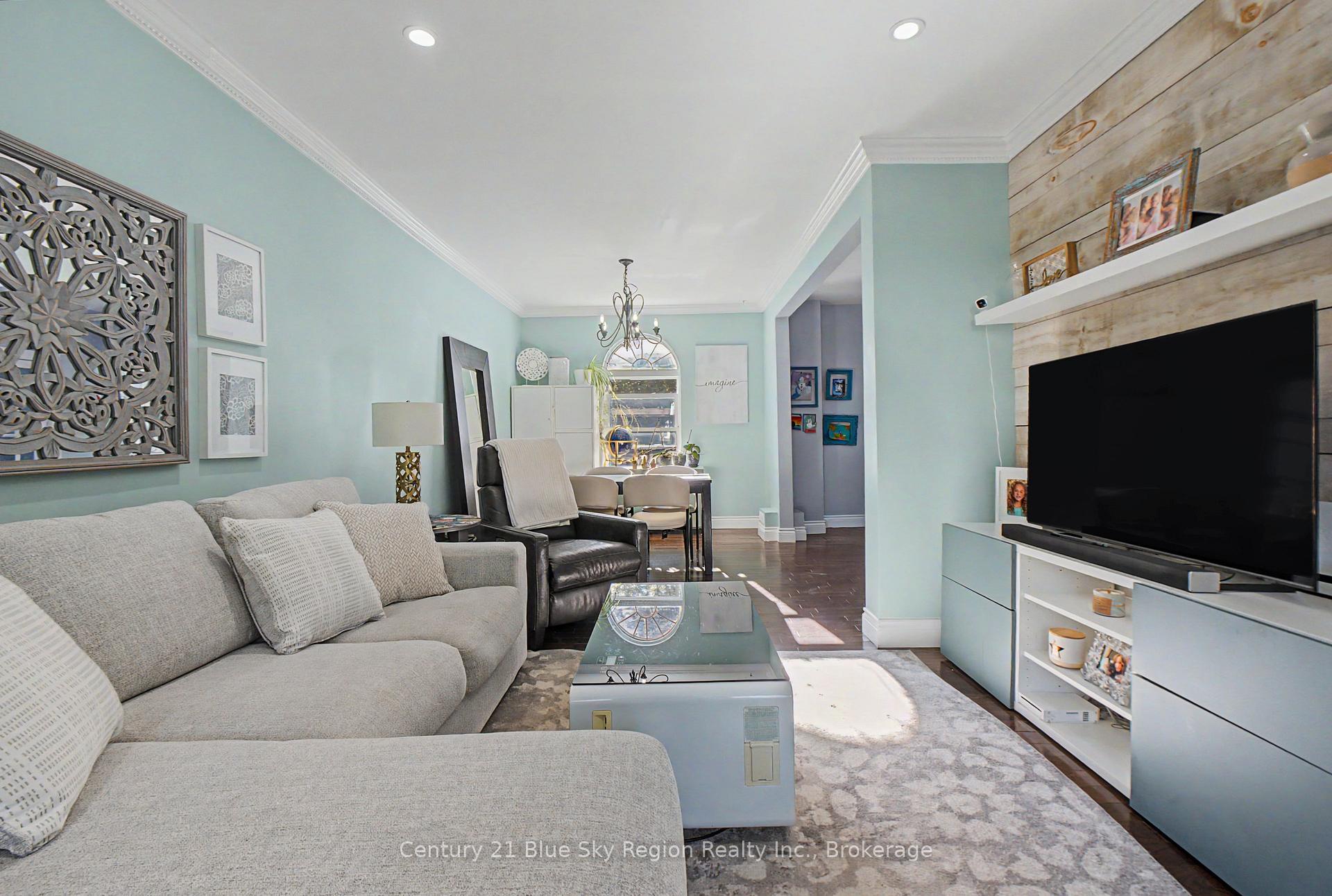 Photo 7 of 633 Bell Street, North Bay, West End — HOMEH
