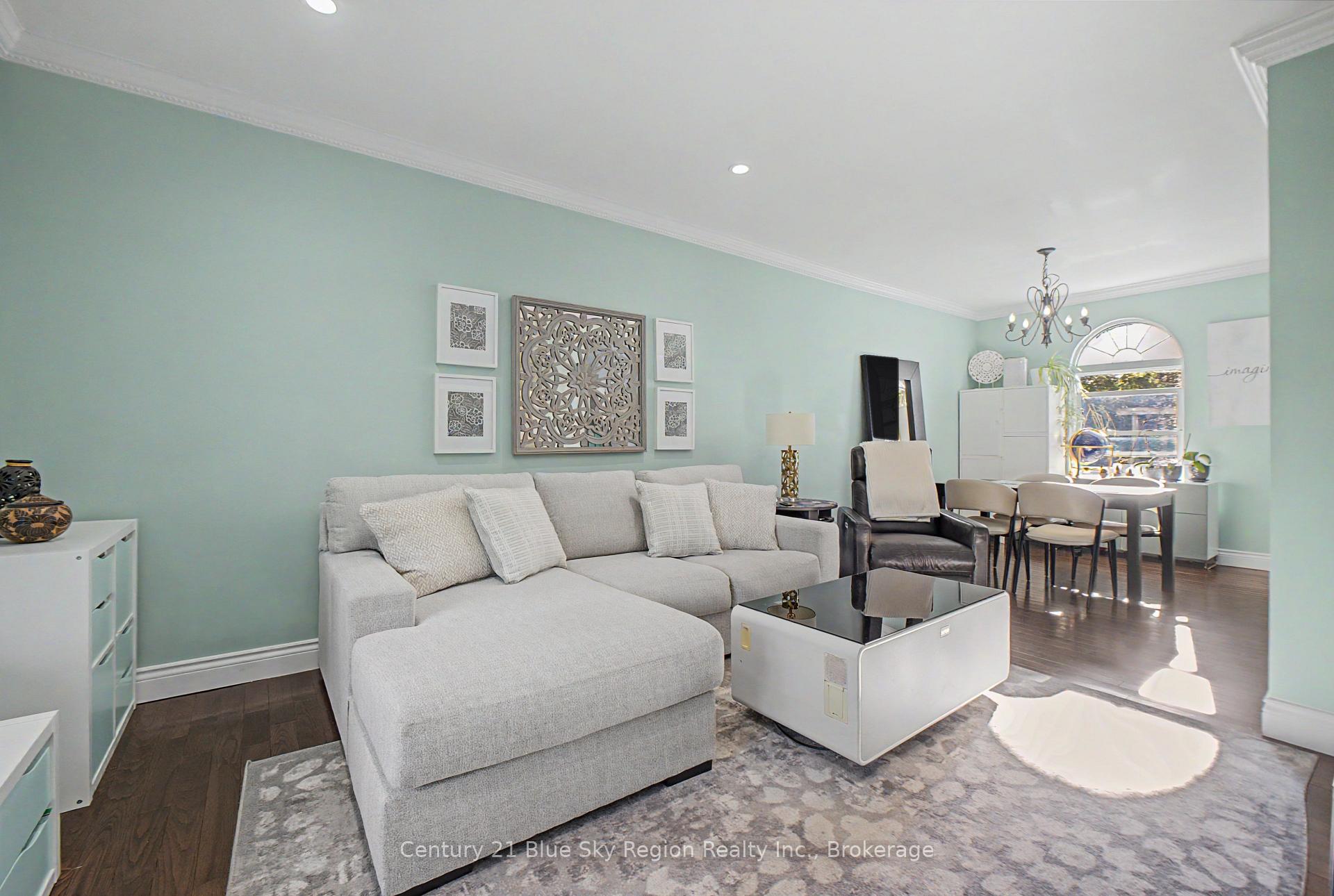 Photo 8 of 633 Bell Street, North Bay, West End — HOMEH