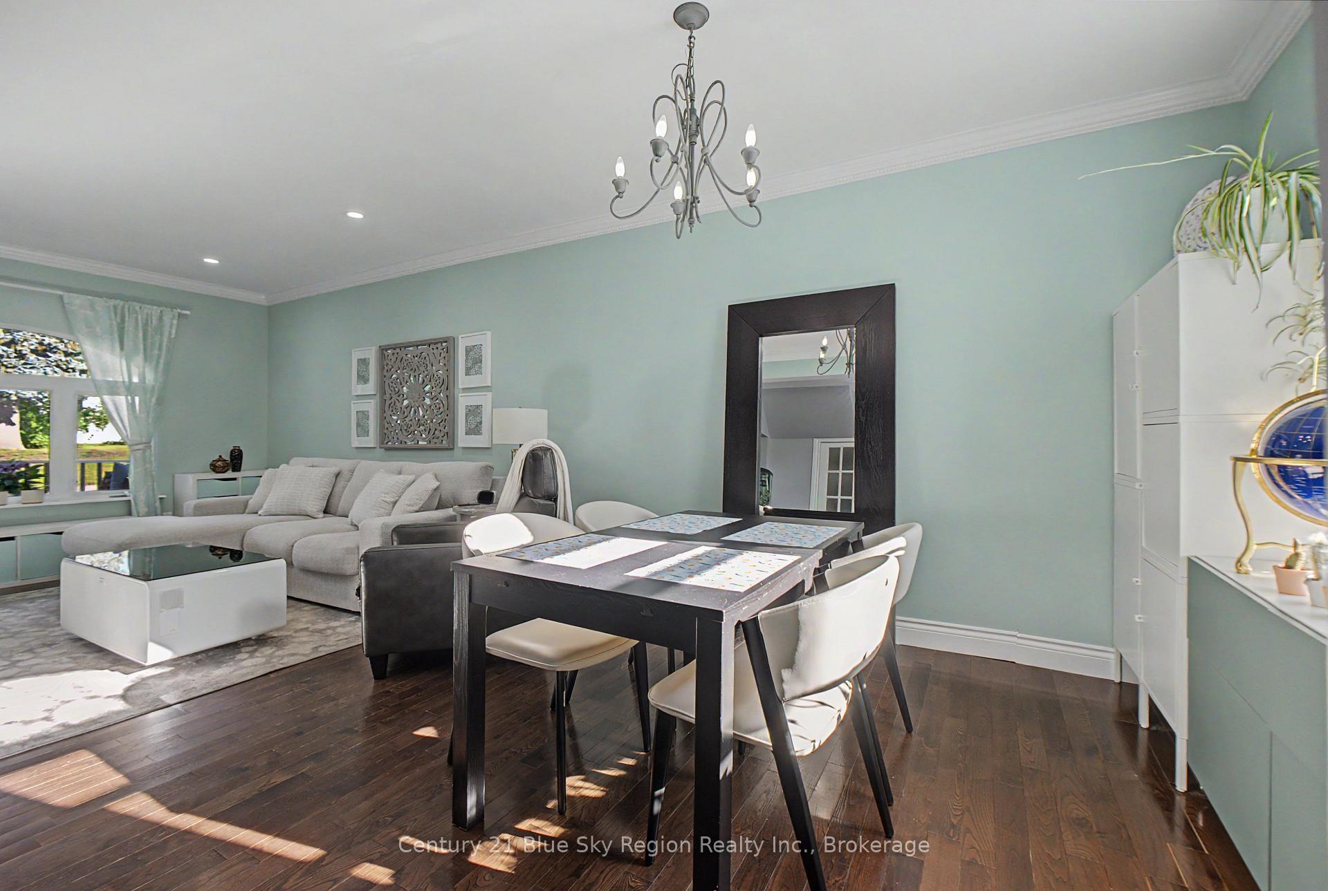 Photo 10 of 633 Bell Street, North Bay, West End — HOMEH