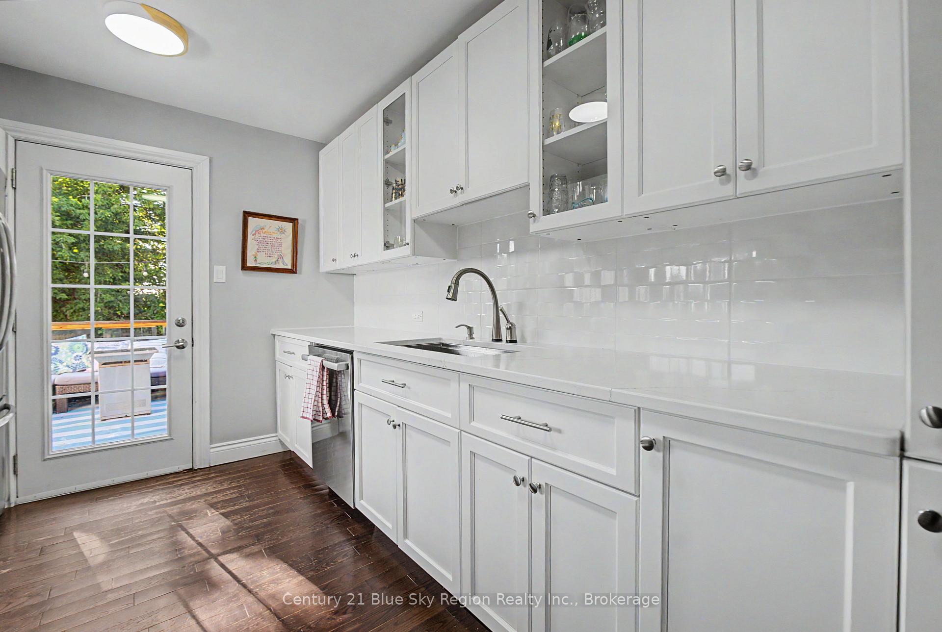 Photo 12 of 633 Bell Street, North Bay, West End — HOMEH