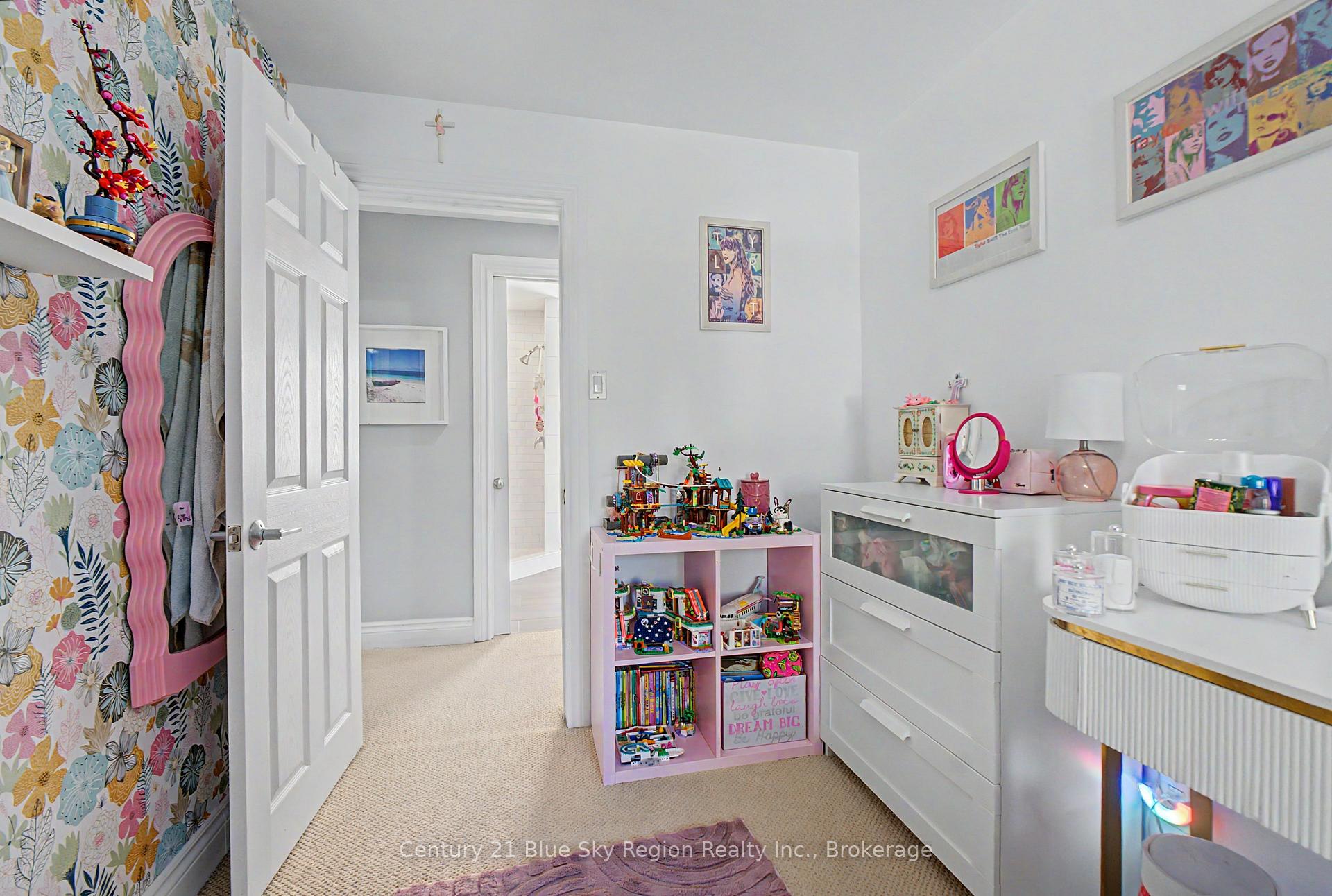 Photo 17 of 633 Bell Street, North Bay, West End — HOMEH
