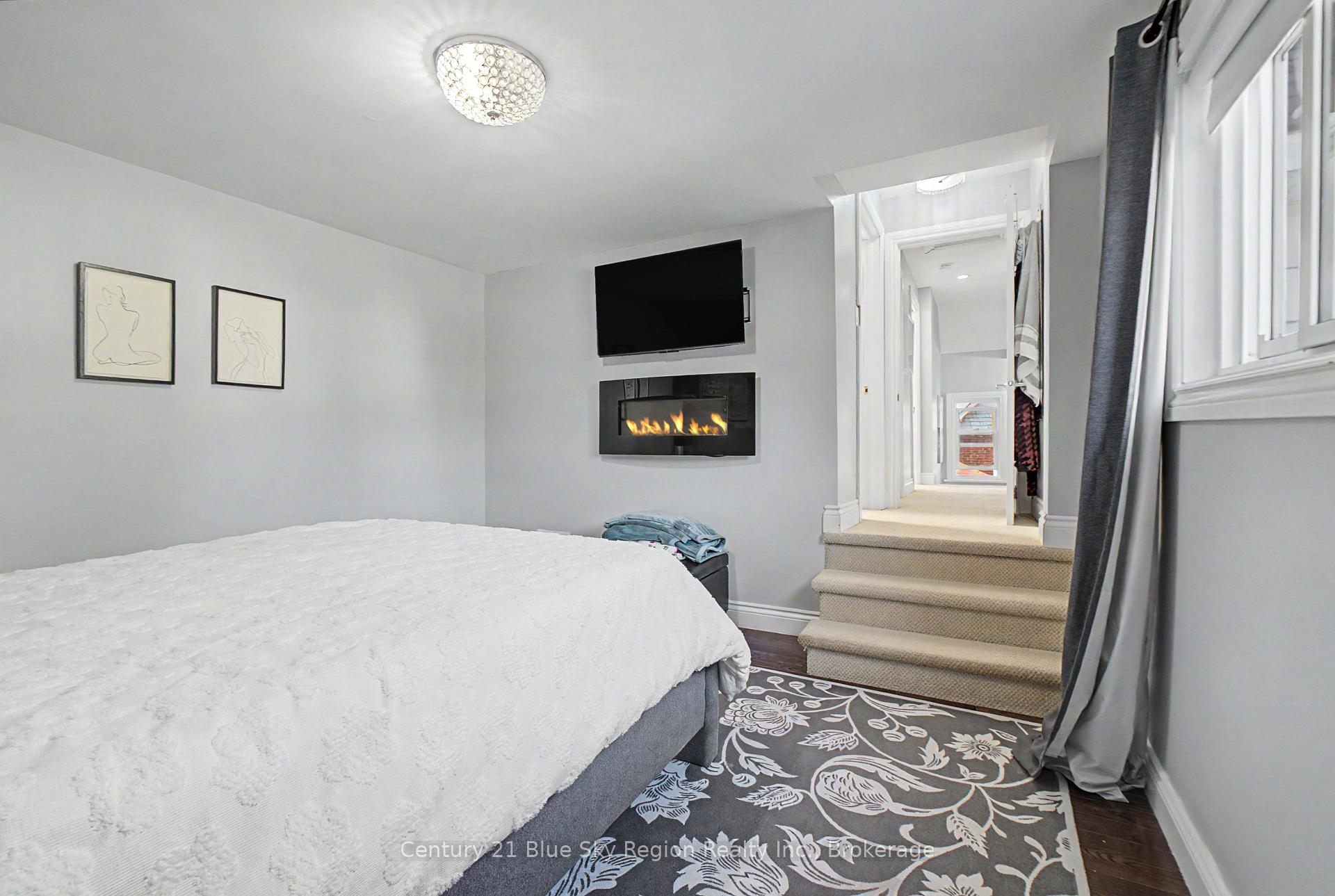Photo 23 of 633 Bell Street, North Bay, West End — HOMEH