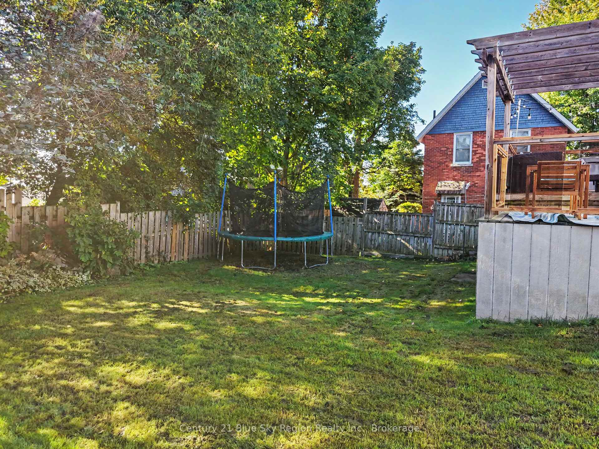 Photo 34 of 633 Bell Street, North Bay, West End — HOMEH