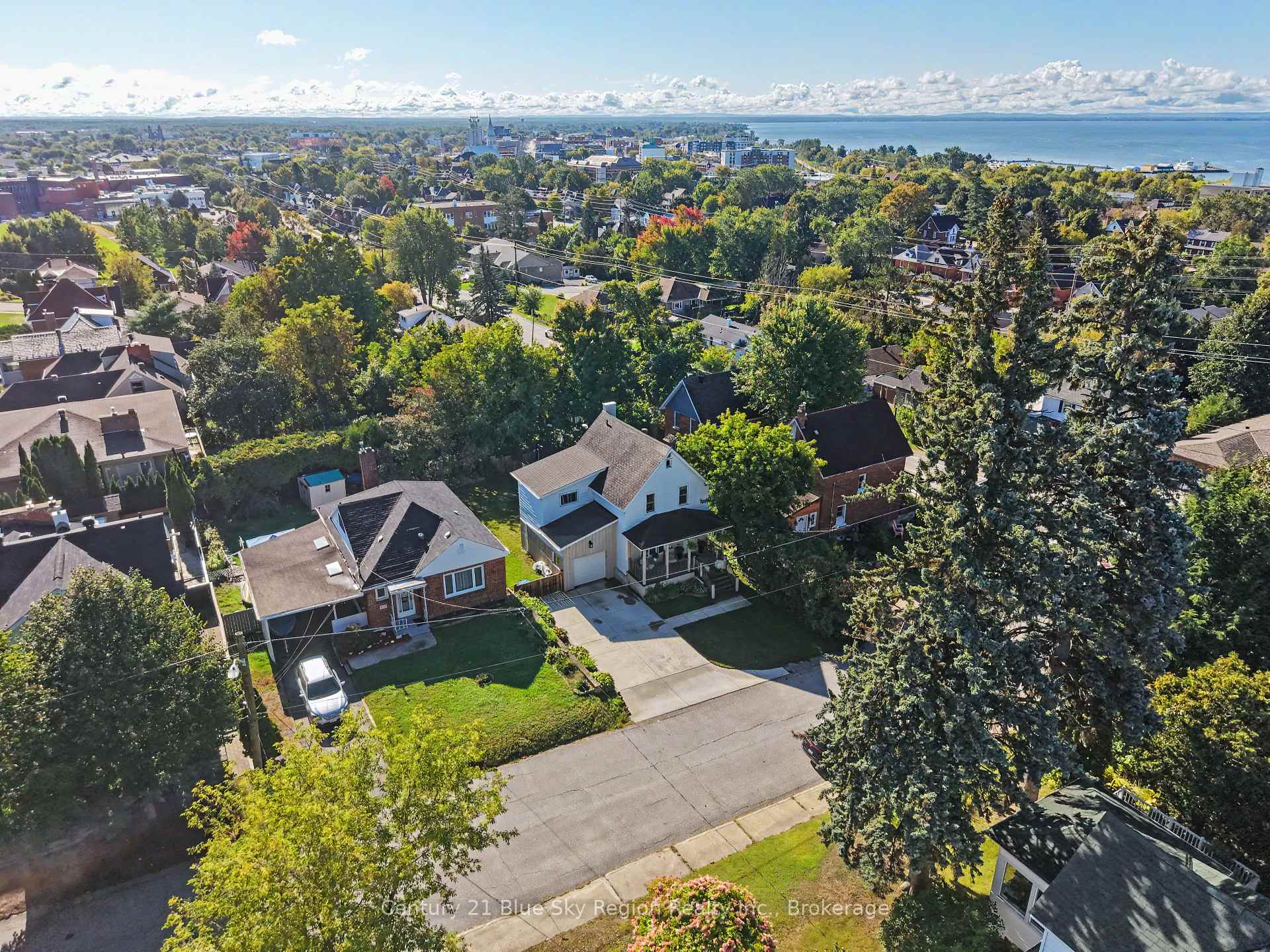 Photo 38 of 633 Bell Street, North Bay, West End — HOMEH
