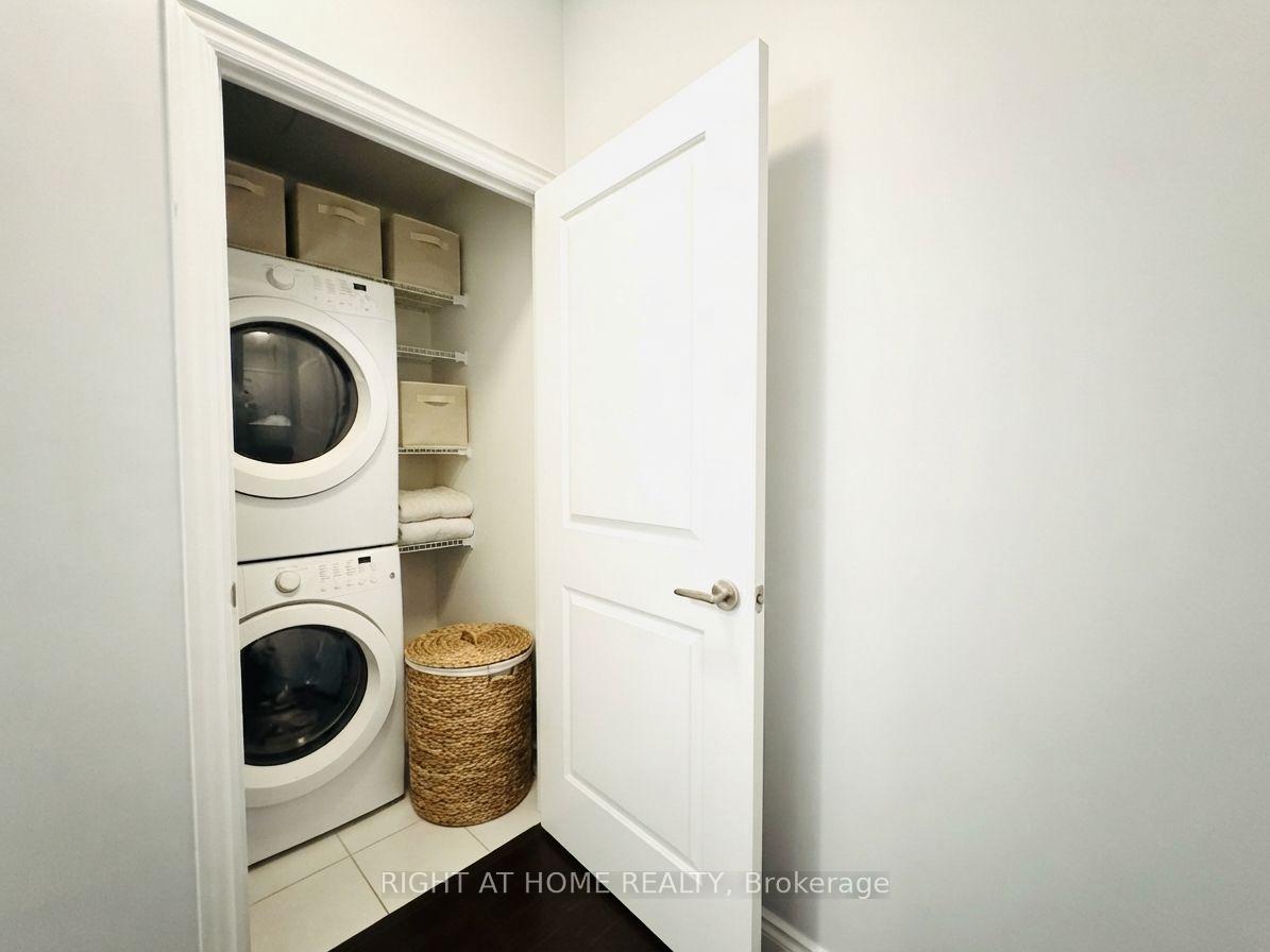 Photo 17 of Unit 3211, 28 Ted Rogers Way, Toronto, Church-Yonge Corridor — HOMEH